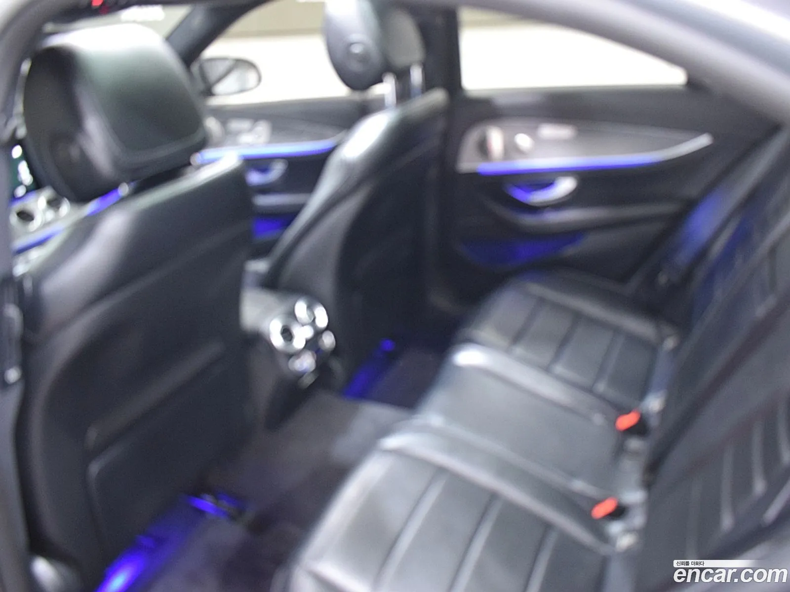 Mercedes-Benz E-Class W213 2022 — 19