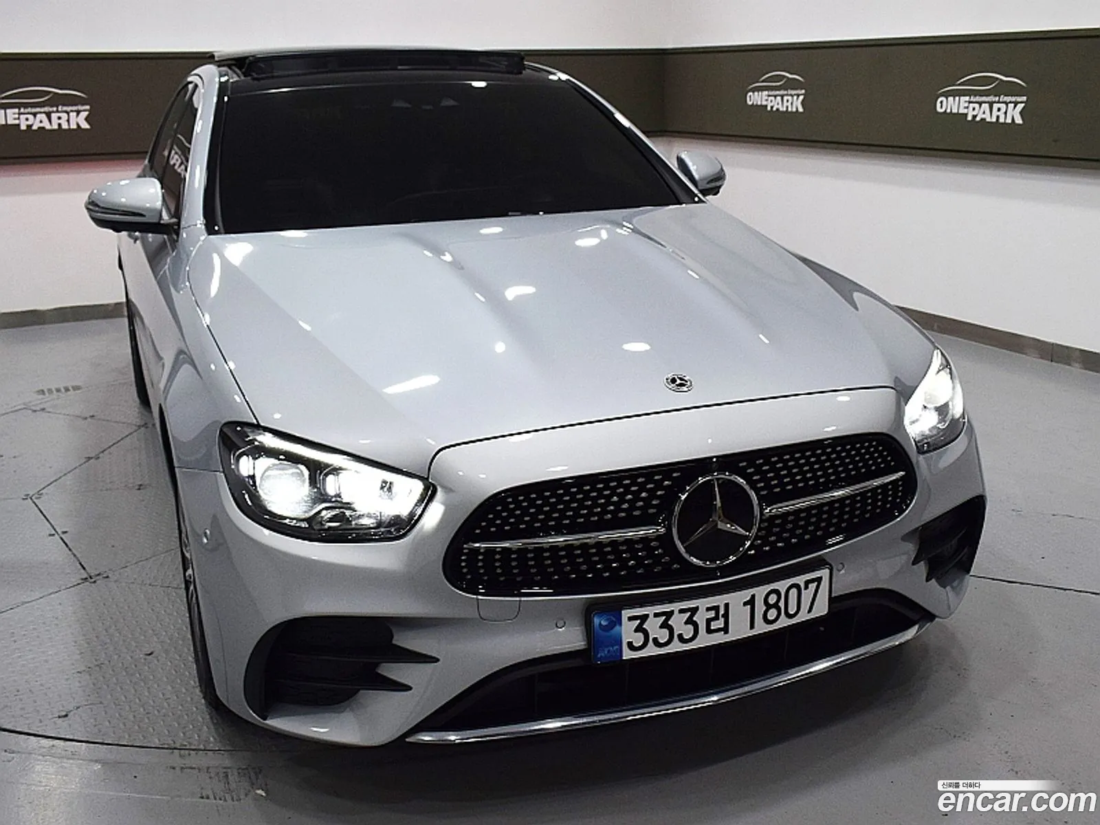 Mercedes-Benz E-Class W213 2022 — 11