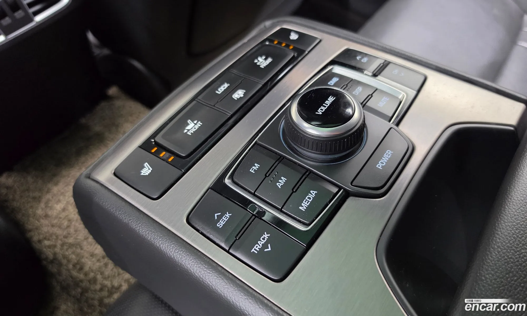 Hyundai Genesis DH