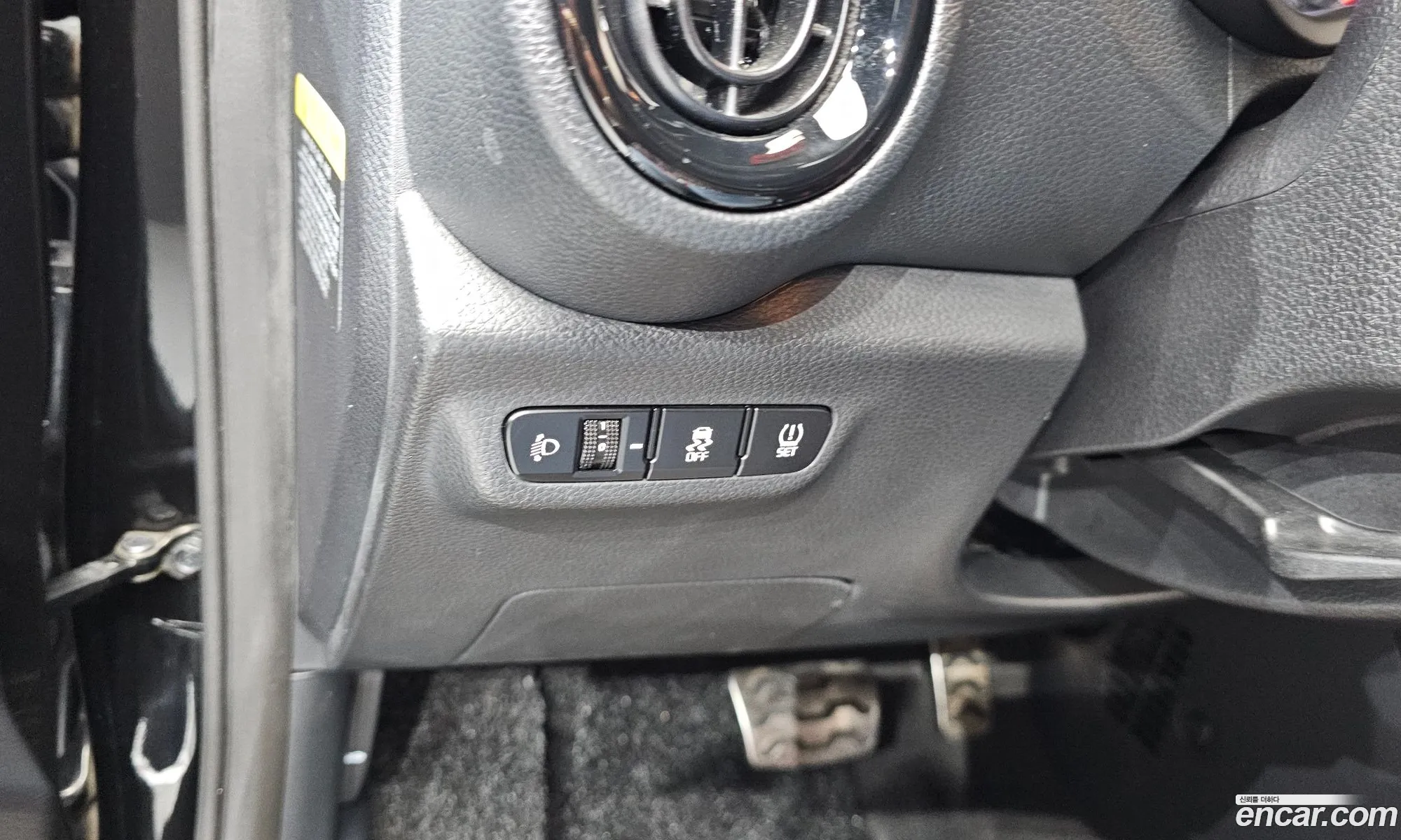 Kia Morning 2017 KNAB5516BHT084775 — 5