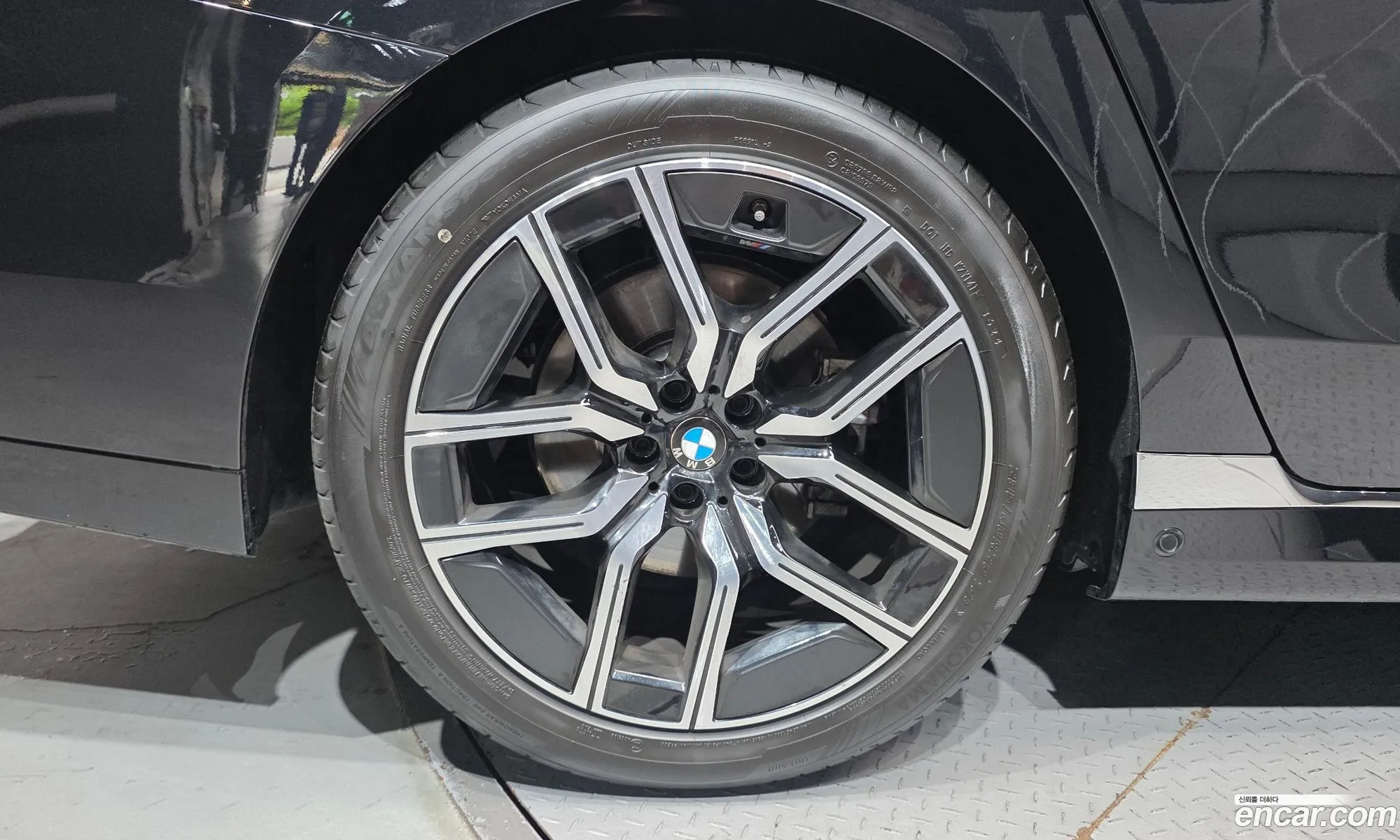 BMW 7 Series 2025 — 23