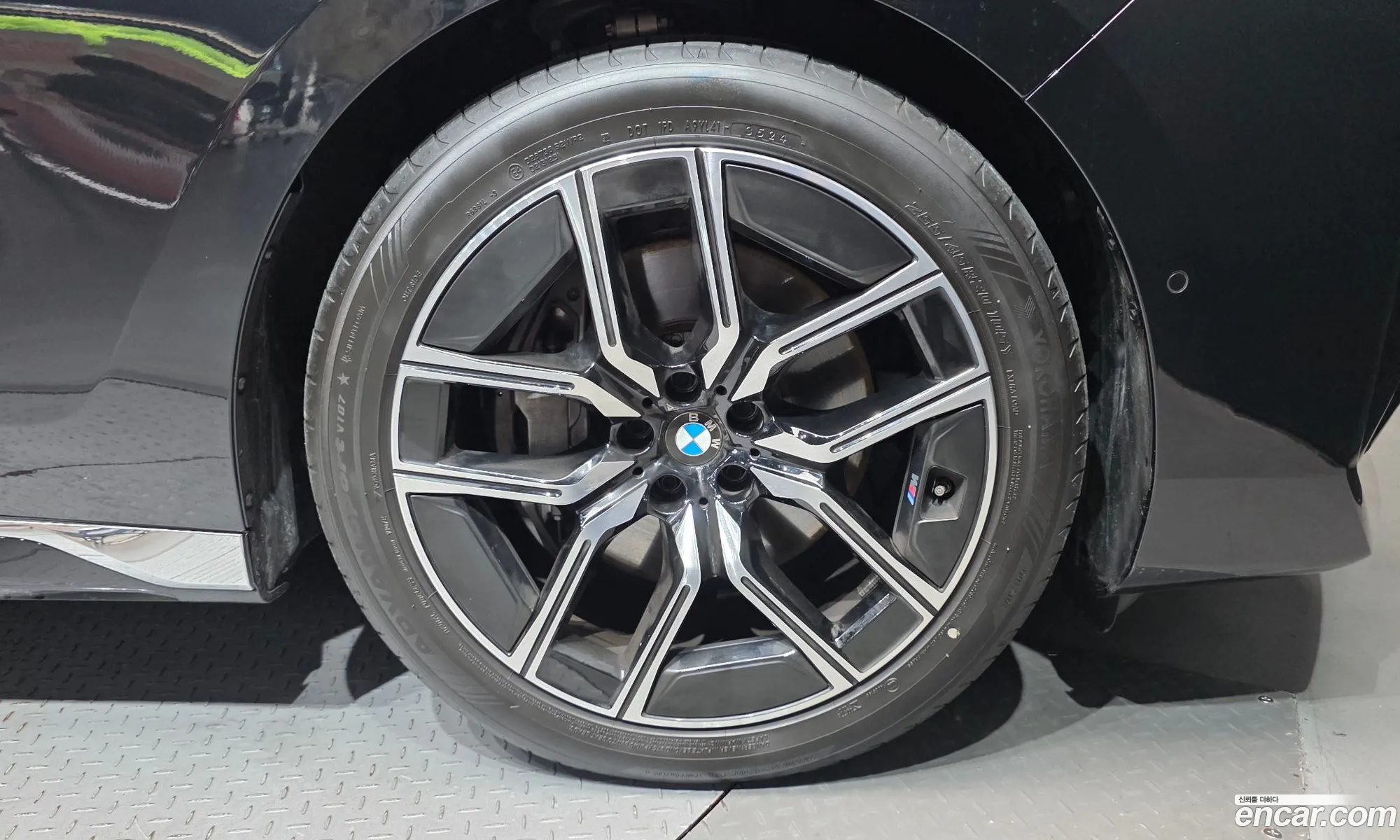 BMW 7 Series 2025 — 11