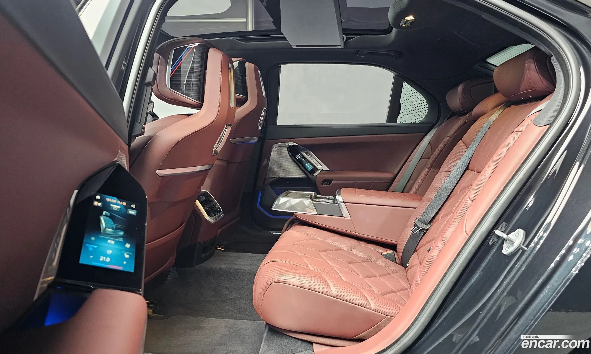 BMW 7 Series 2025 — 28