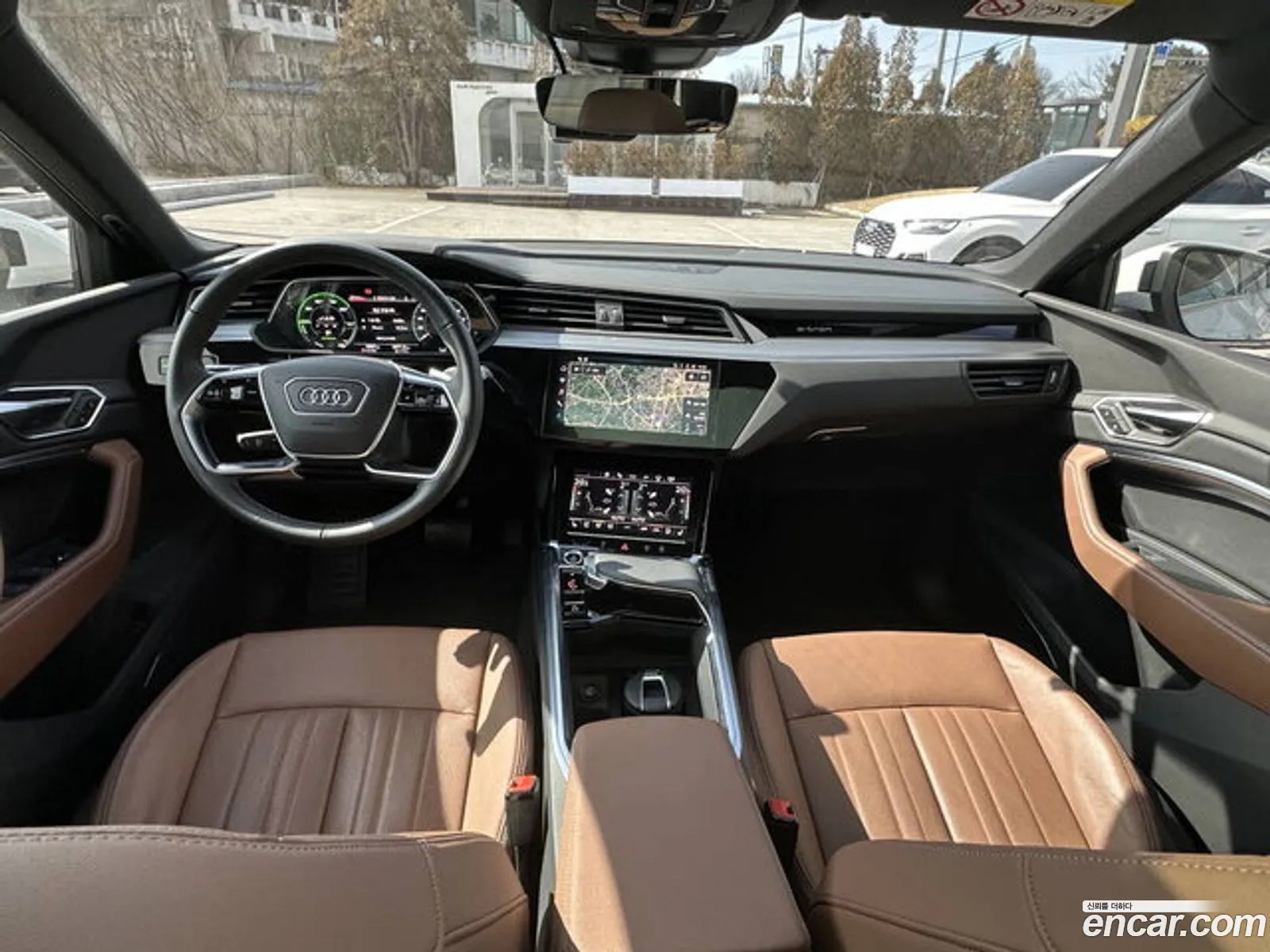 Audi Q8 e-tron 2024 — 16