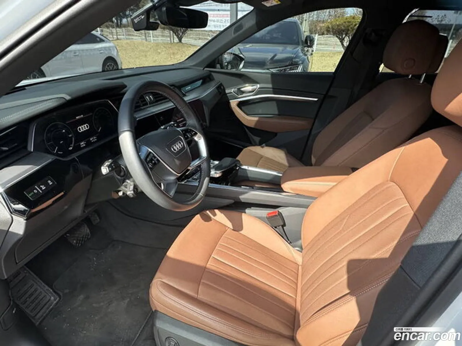 Audi Q8 e-tron 2024 — 5