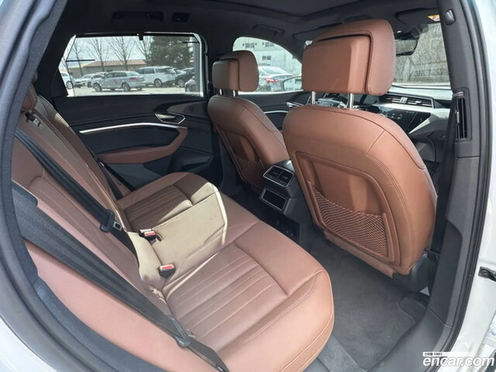 Audi Q8 e-tron 2024 — 15