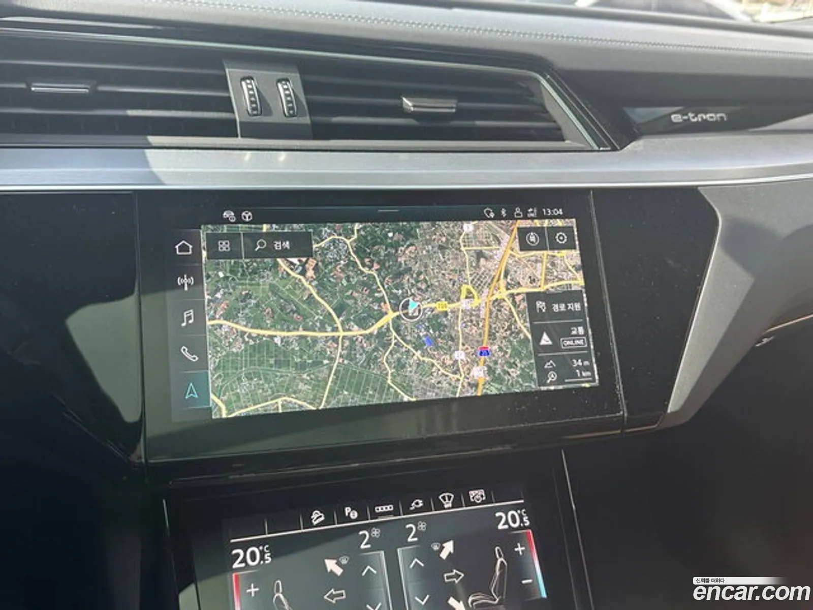 Audi Q8 e-tron 2024 — 9