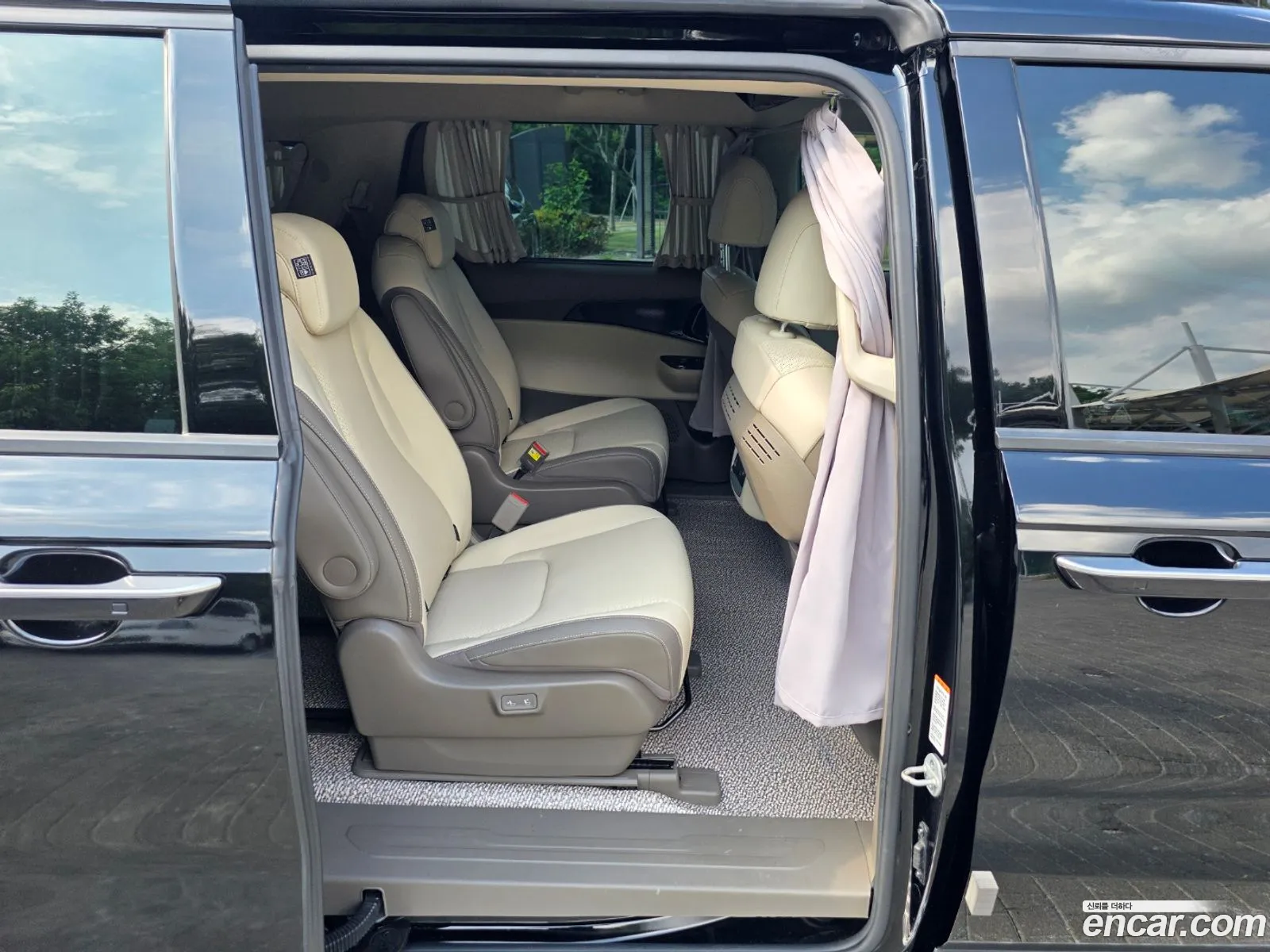 Kia Carnival 2020 — 11