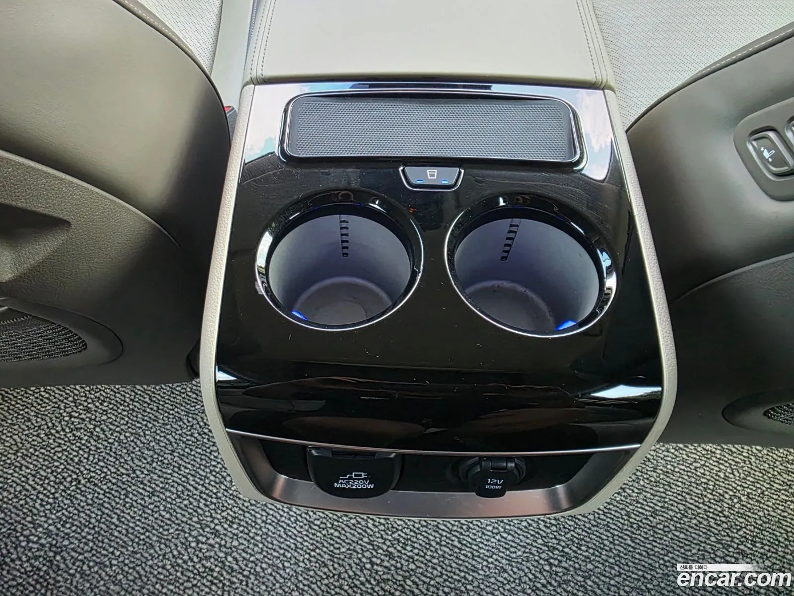 Kia Carnival 2020 — 6