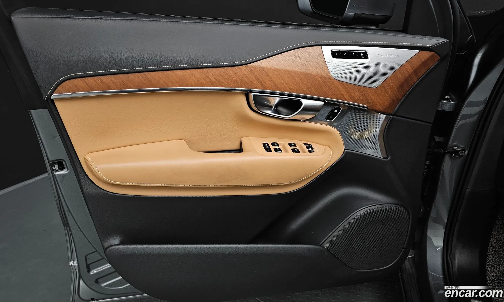 Volvo XC90 2019 YV1LF68TCK1516368 — 4
