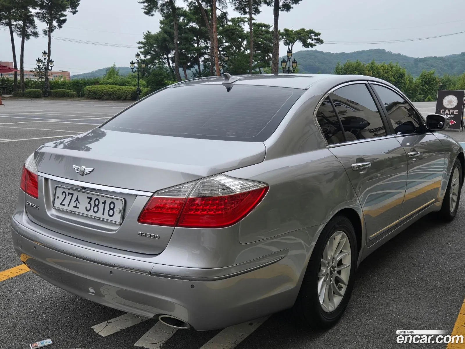 Hyundai Genesis 2008 — 17