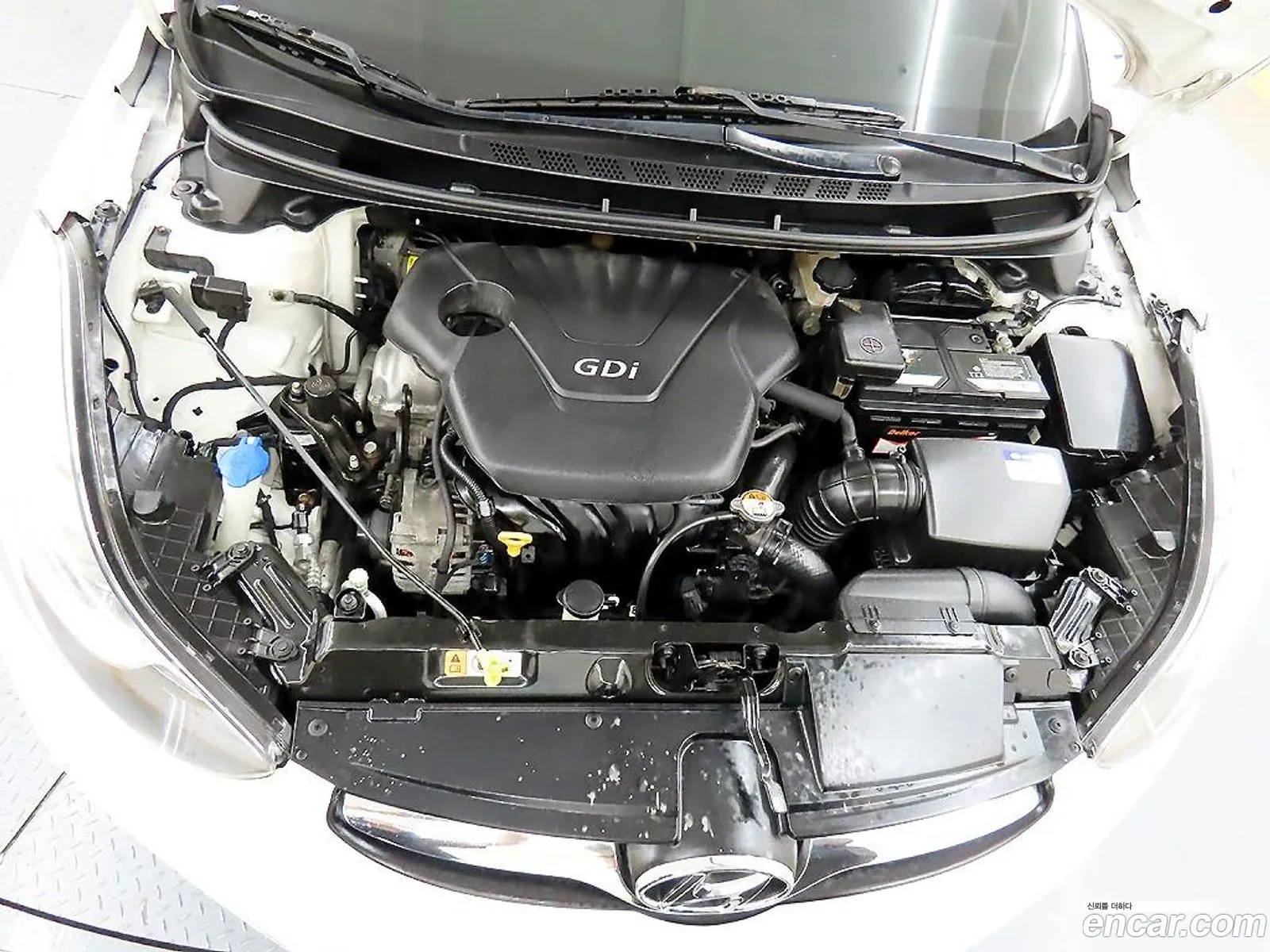 Hyundai Elantra MD 2012 — 16