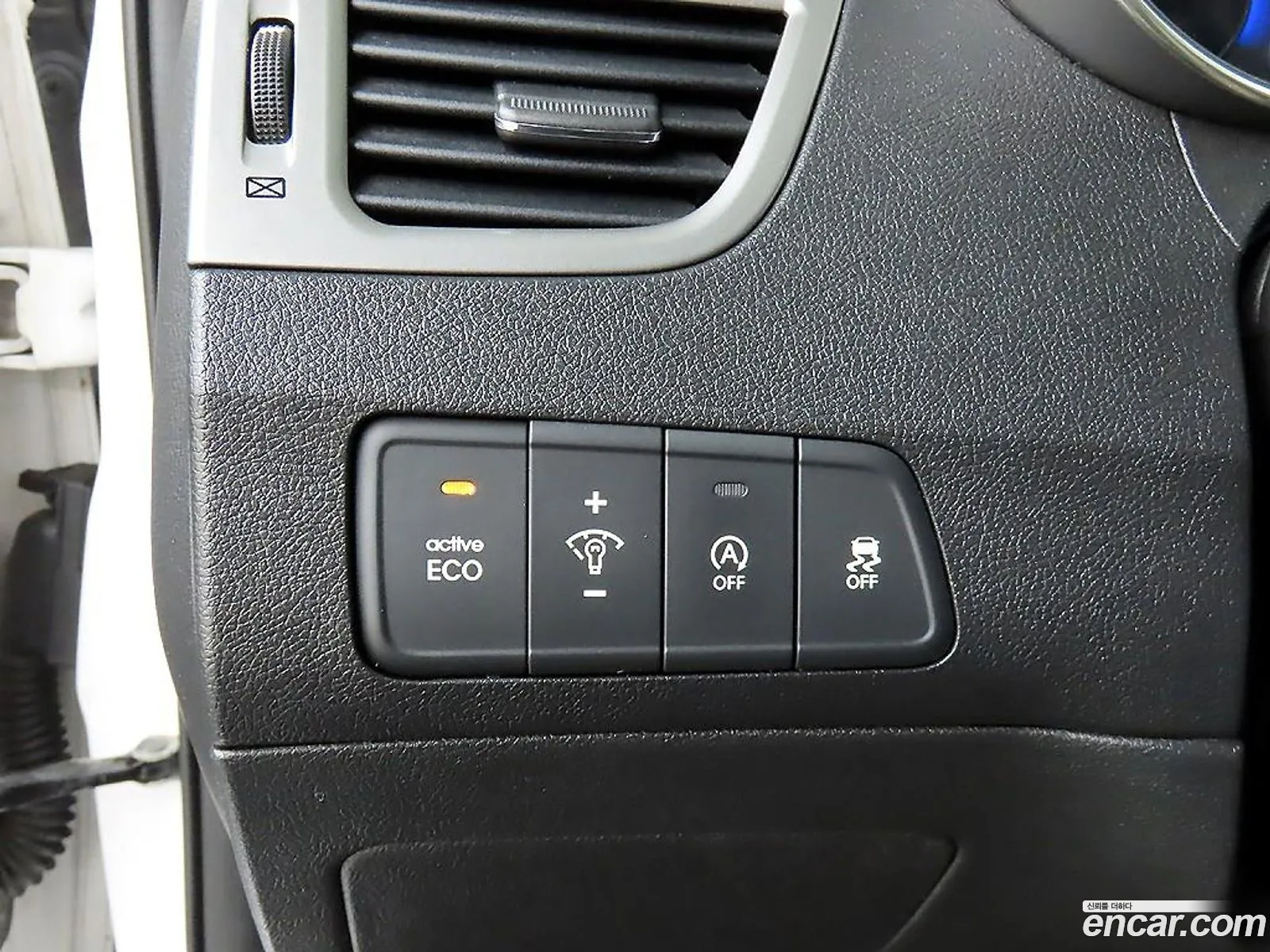Hyundai Elantra MD 2012 — 19