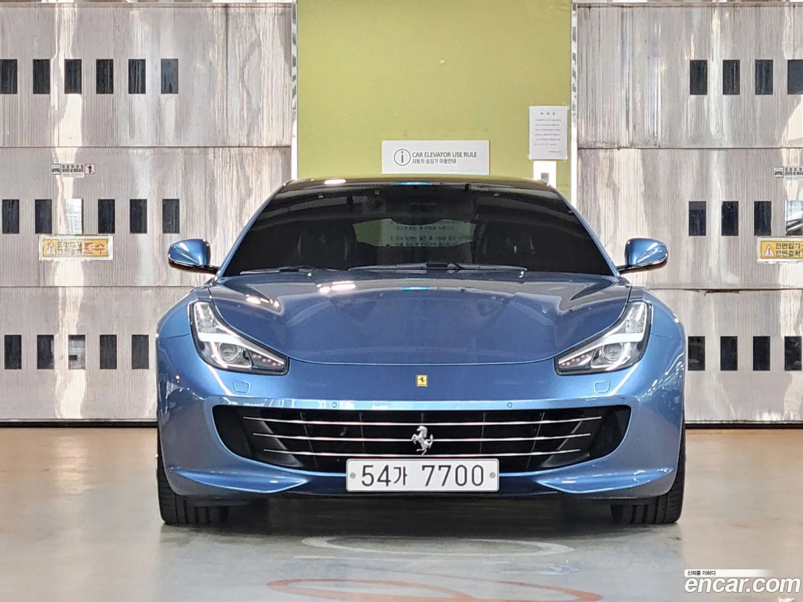 Ferrari GTC4Lusso 2019 — 13