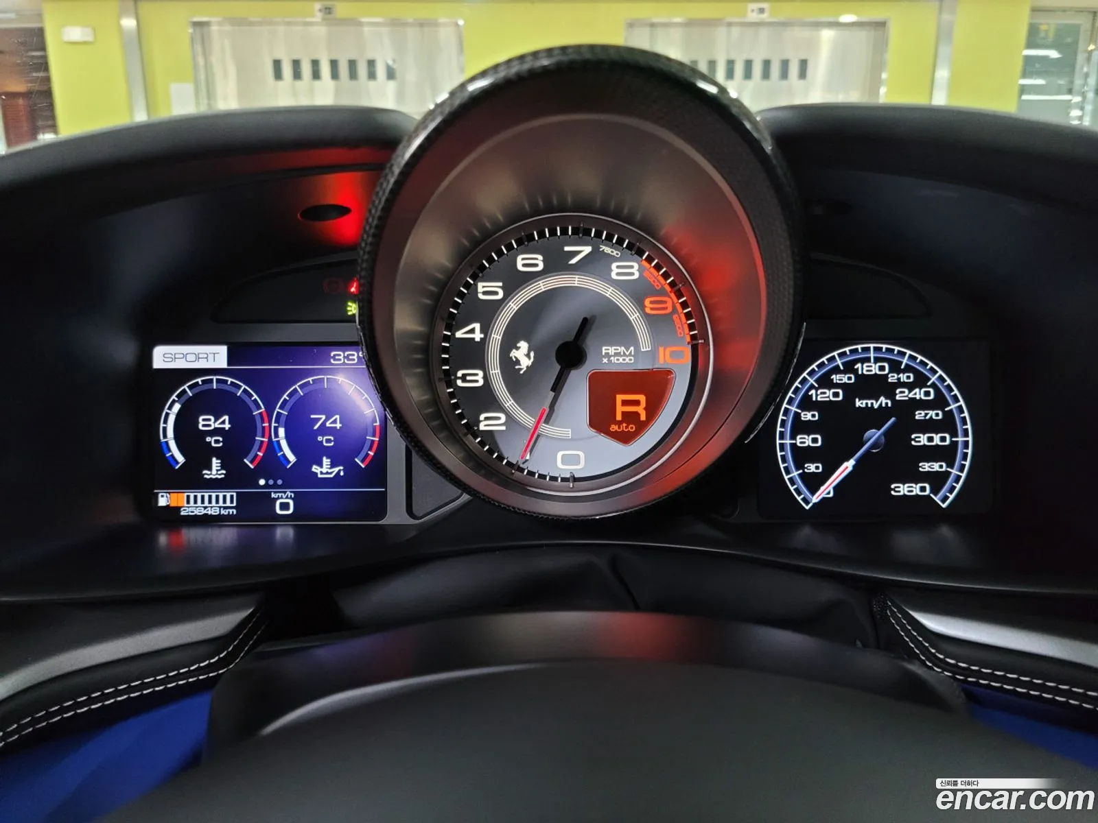 Ferrari GTC4Lusso 2019 — 10
