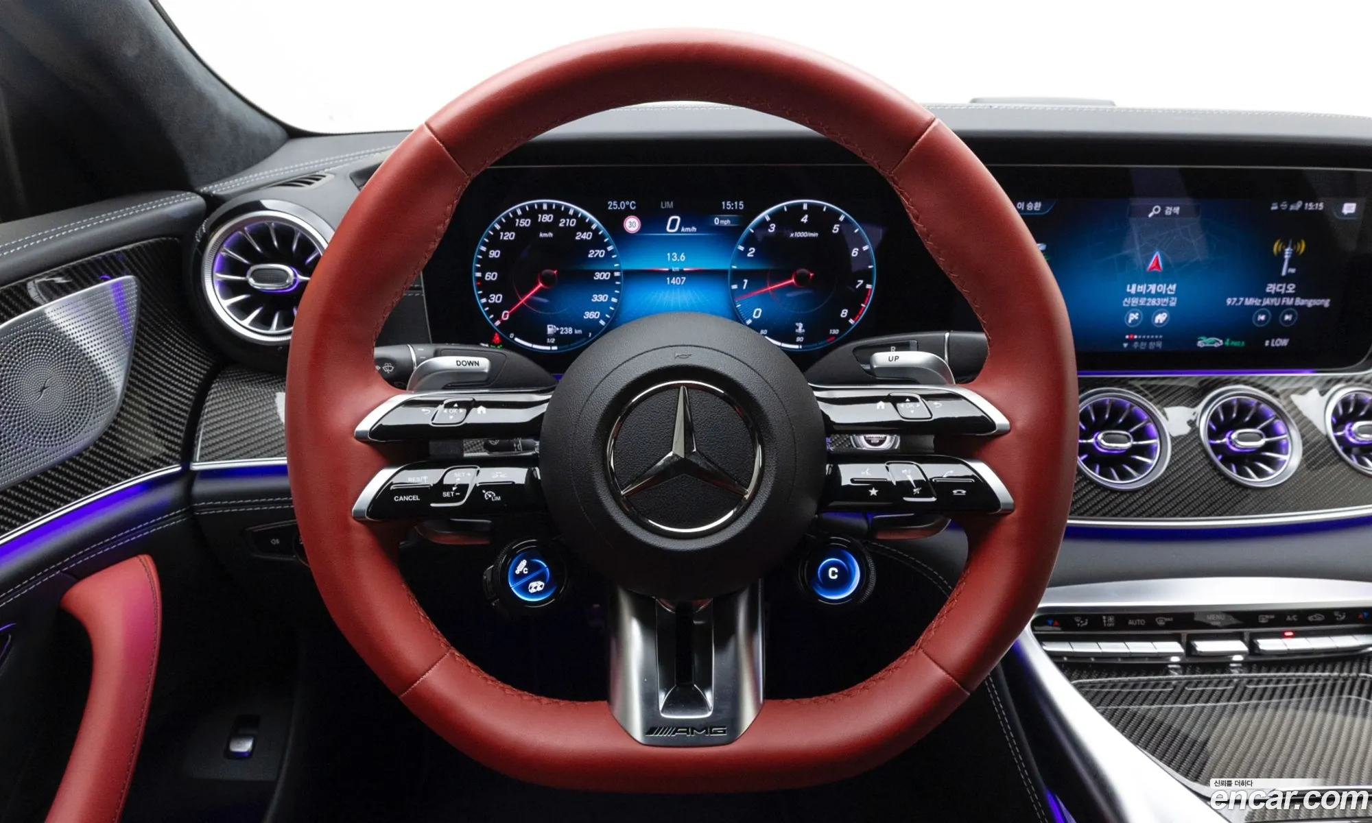 Mercedes-Benz AMG GT 2023 — 9