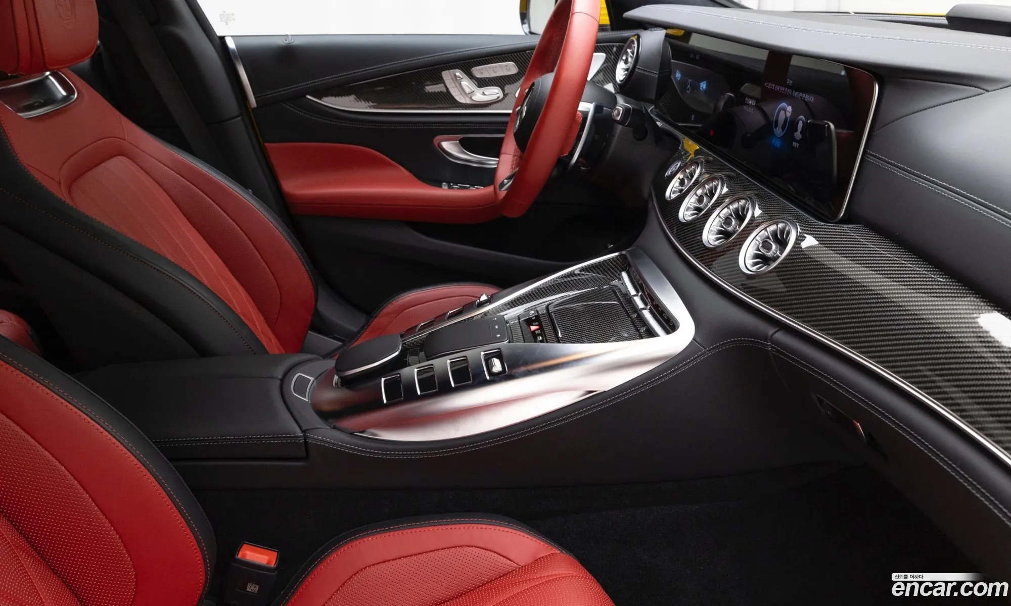 Mercedes-Benz AMG GT 2023 — 12