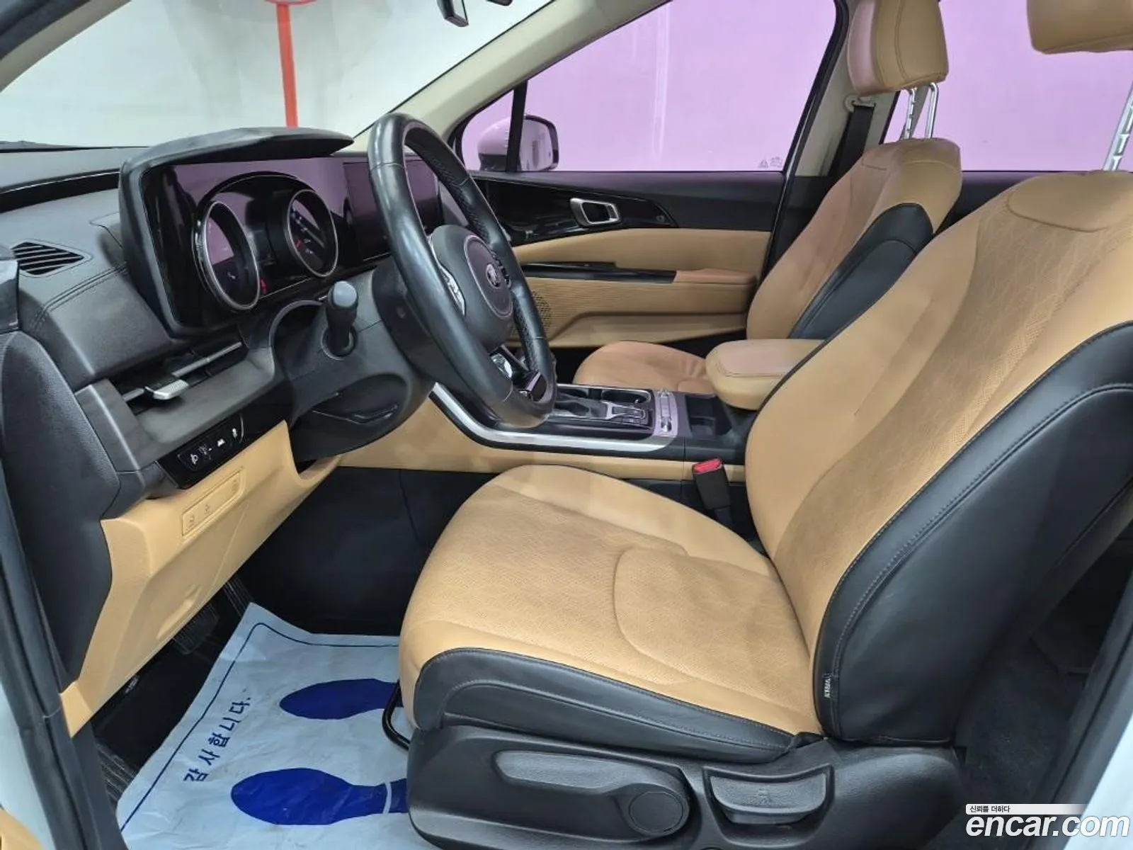 Kia Carnival 2021 — 14