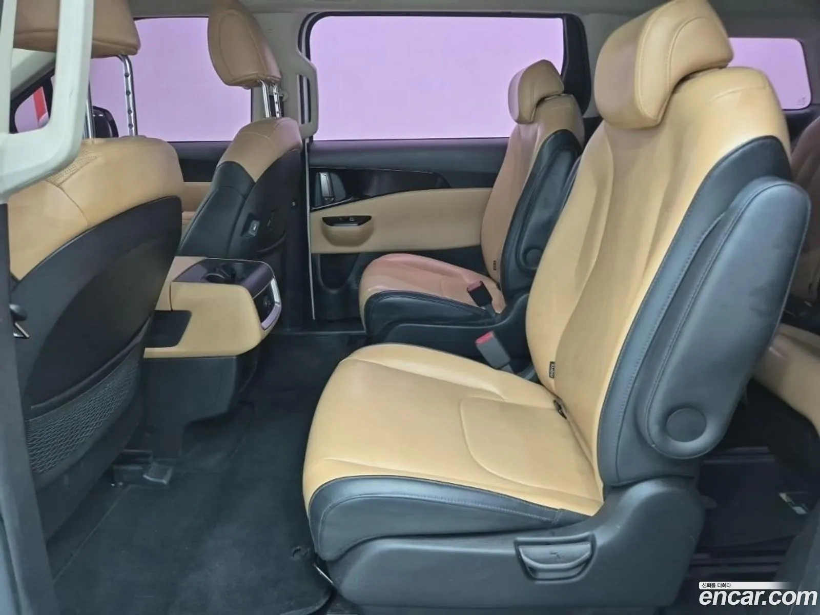 Kia Carnival 2021 — 17