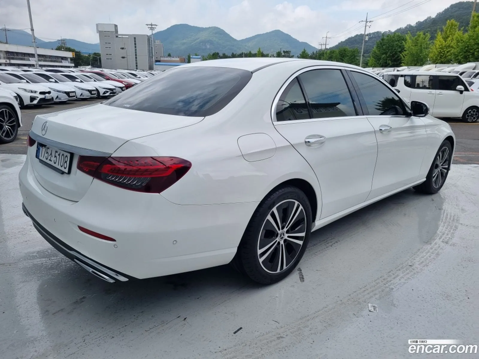 Mercedes-Benz E-Class W213 2021 — 12