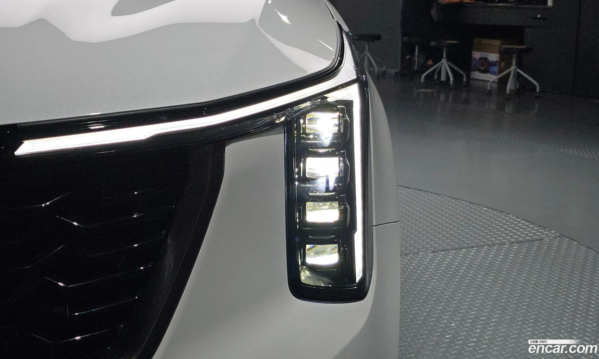 Kia Sorento 2023 KNARJ81FGRA252314 — 3