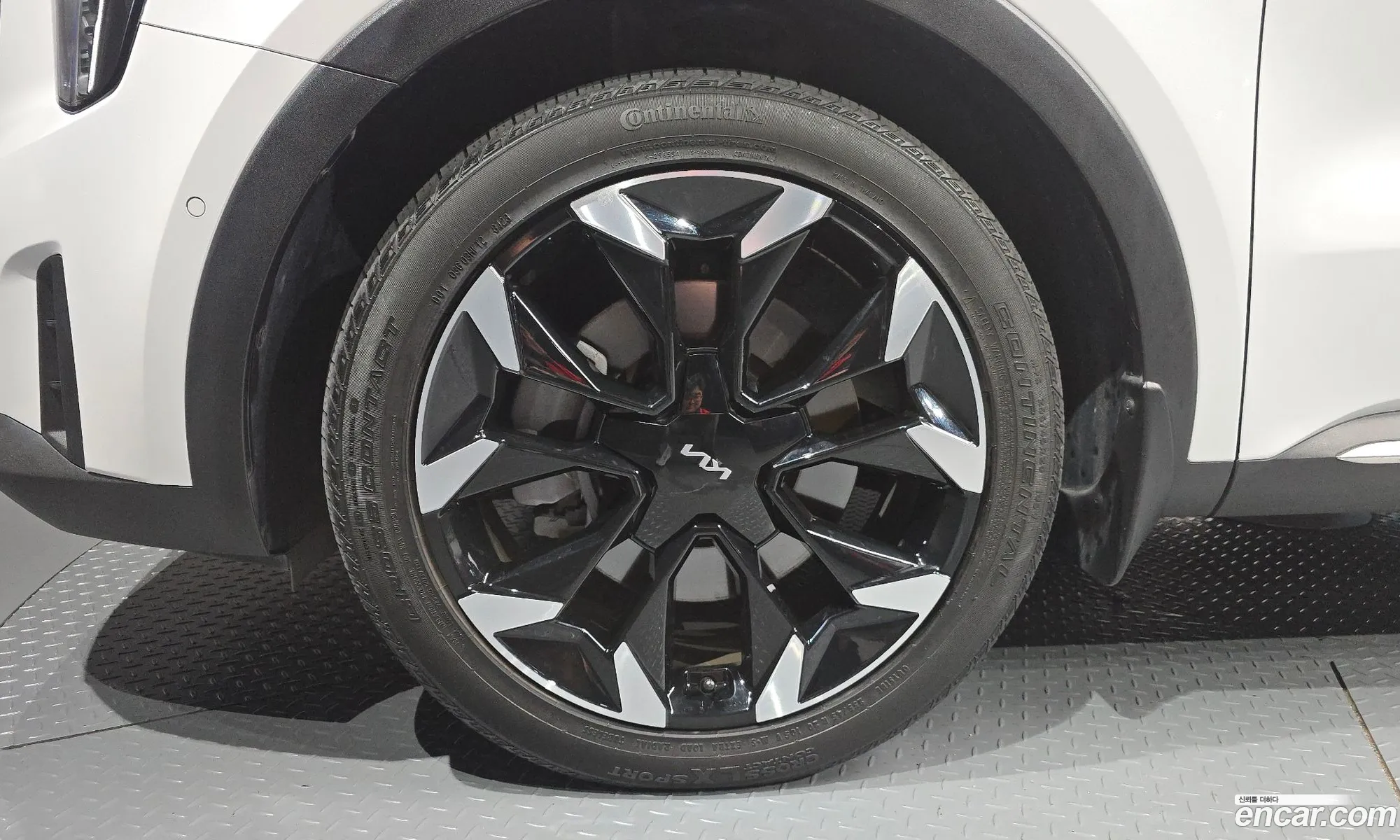 Kia Sorento 2023 KNARJ81FGRA252314 — 7