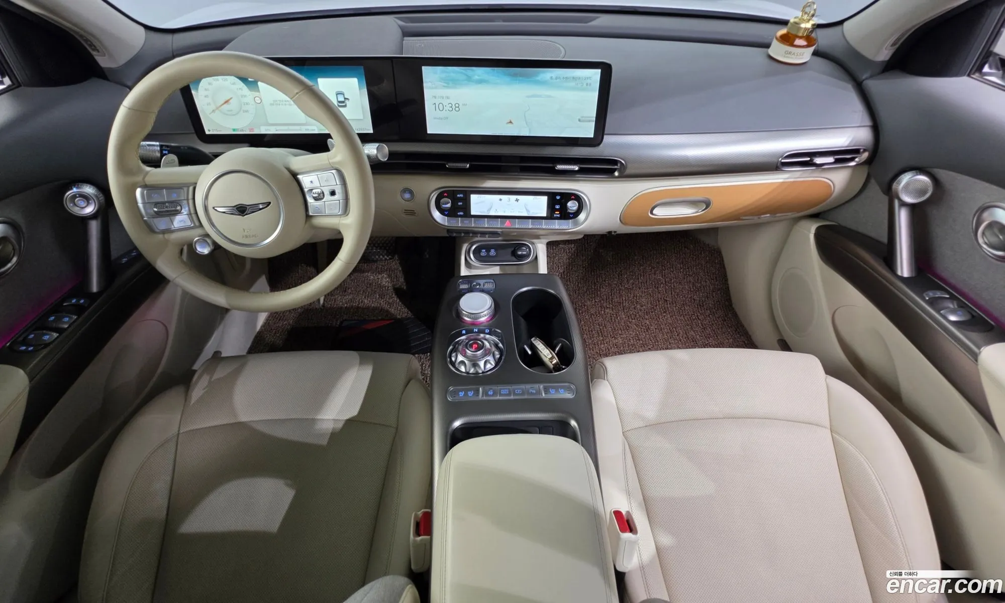 Genesis GV60 2022 — 35