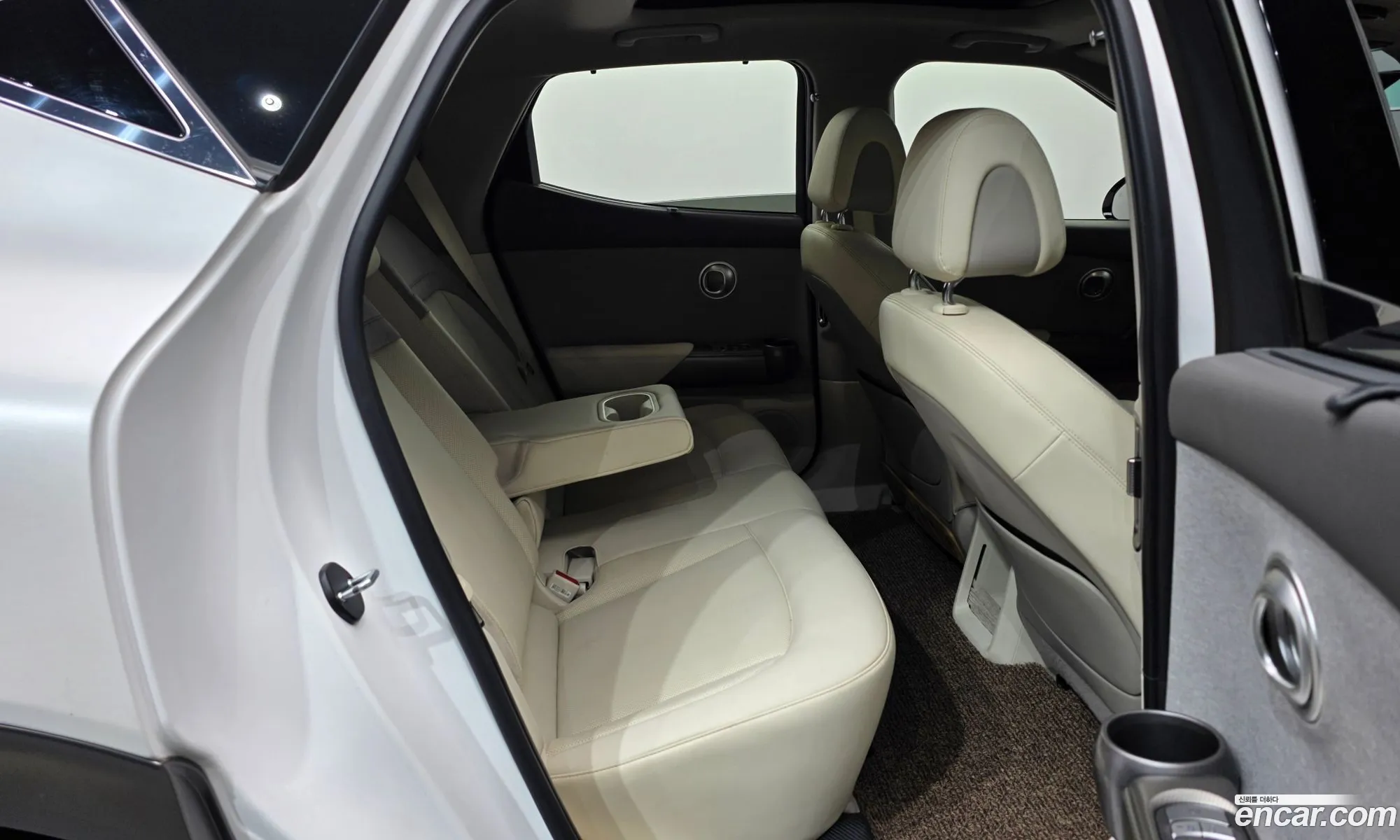 Genesis GV60 2022 — 10