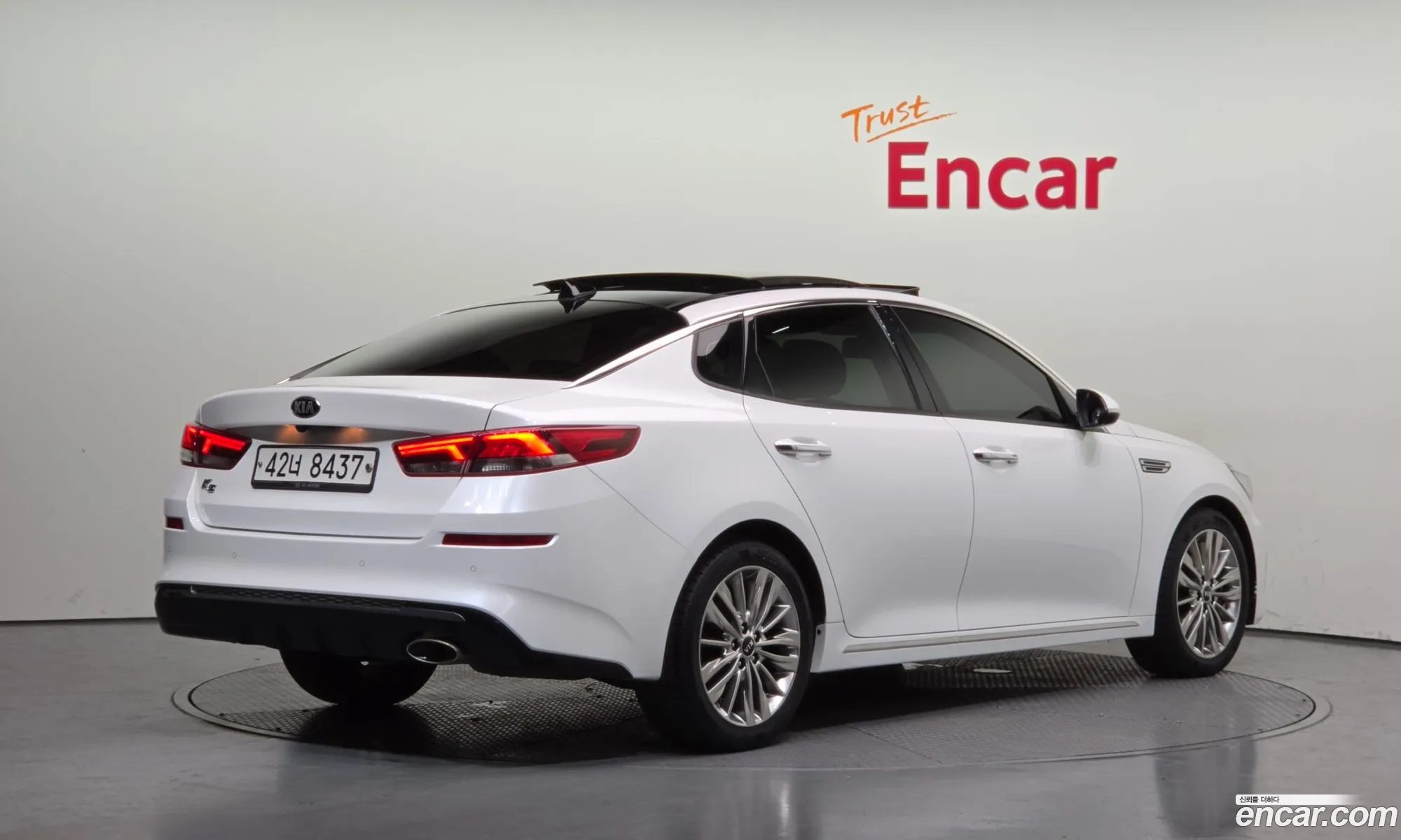 Kia K5 2019 KNAGU411BKA334442 — 30