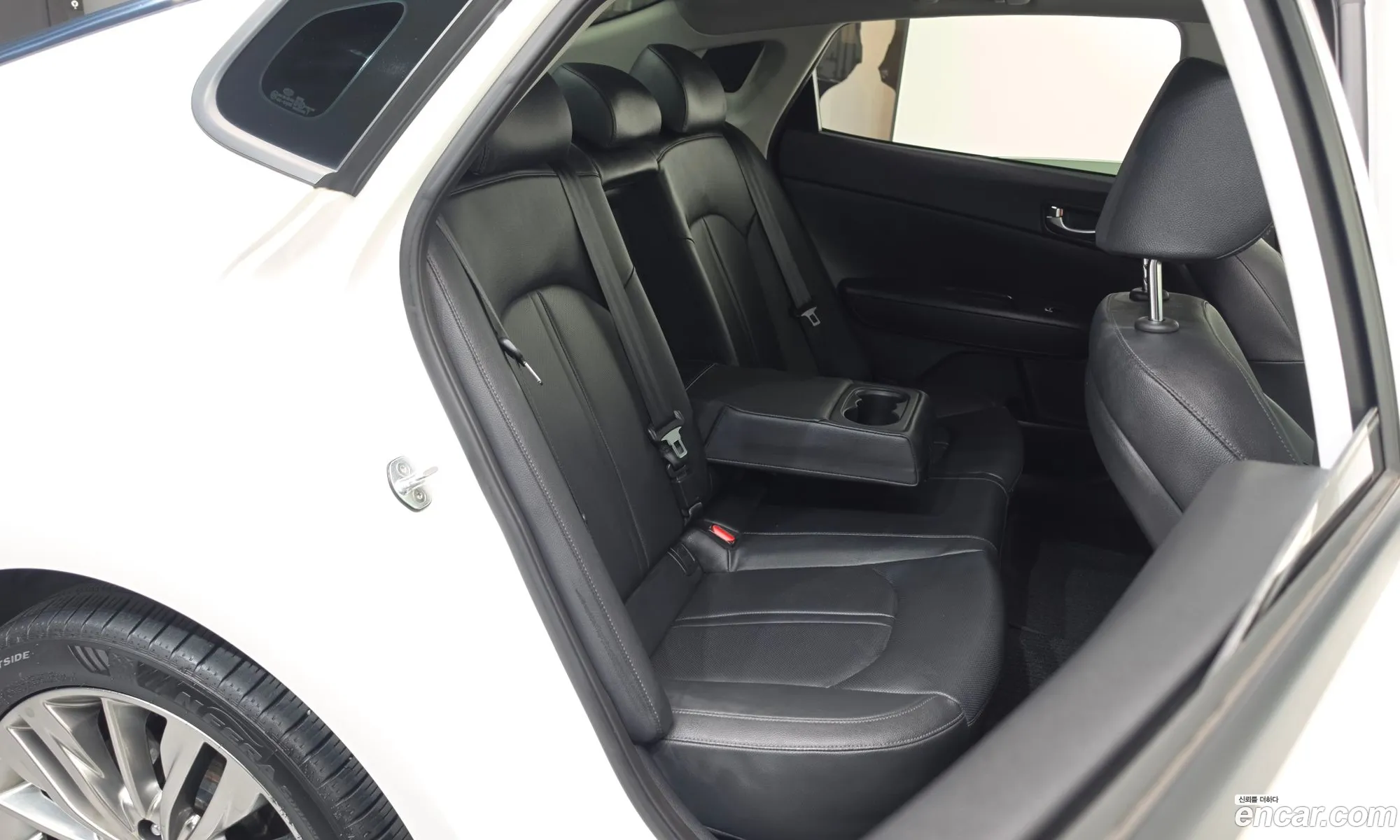Kia K5 2019 KNAGU411BKA334442 — 6