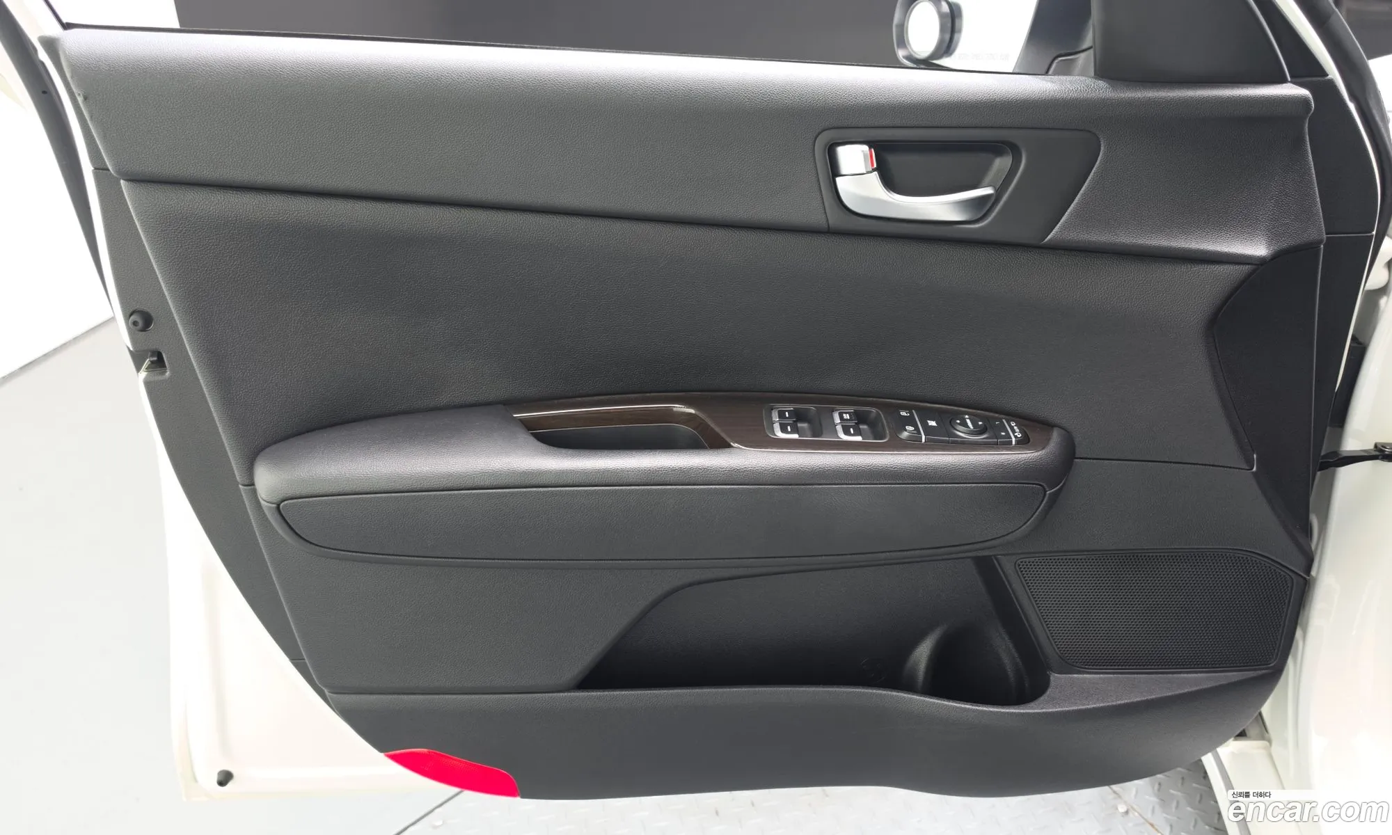Kia K5 2019 KNAGU411BKA334442 — 5