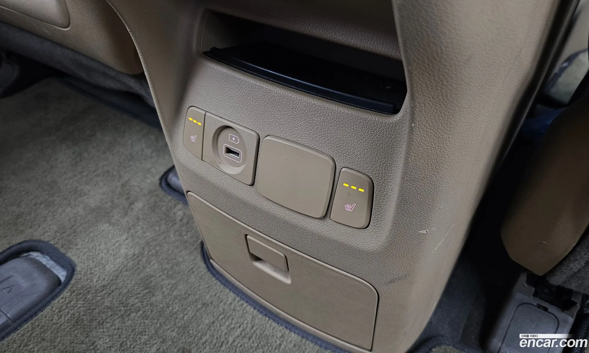 Kia Carnival 2019 KNAME81ABKS552095 — 8