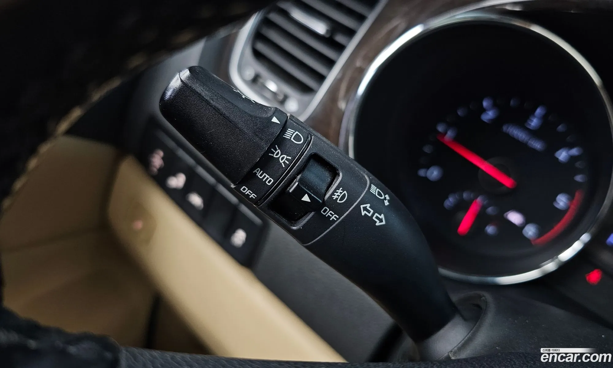 Kia Carnival 2019 KNAME81ABKS552095 — 21