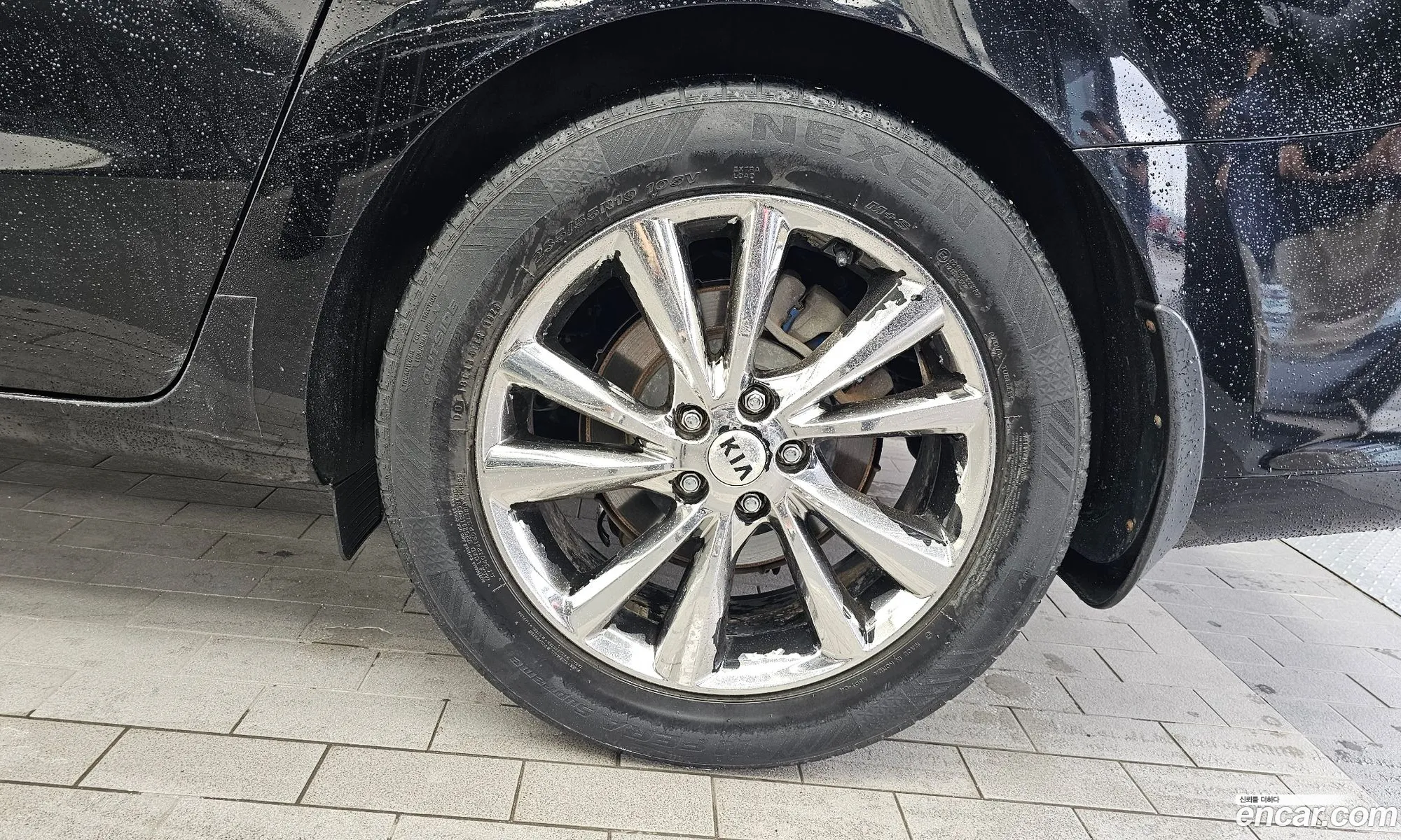 Kia Carnival 2019 KNAME81ABKS552095 — 18