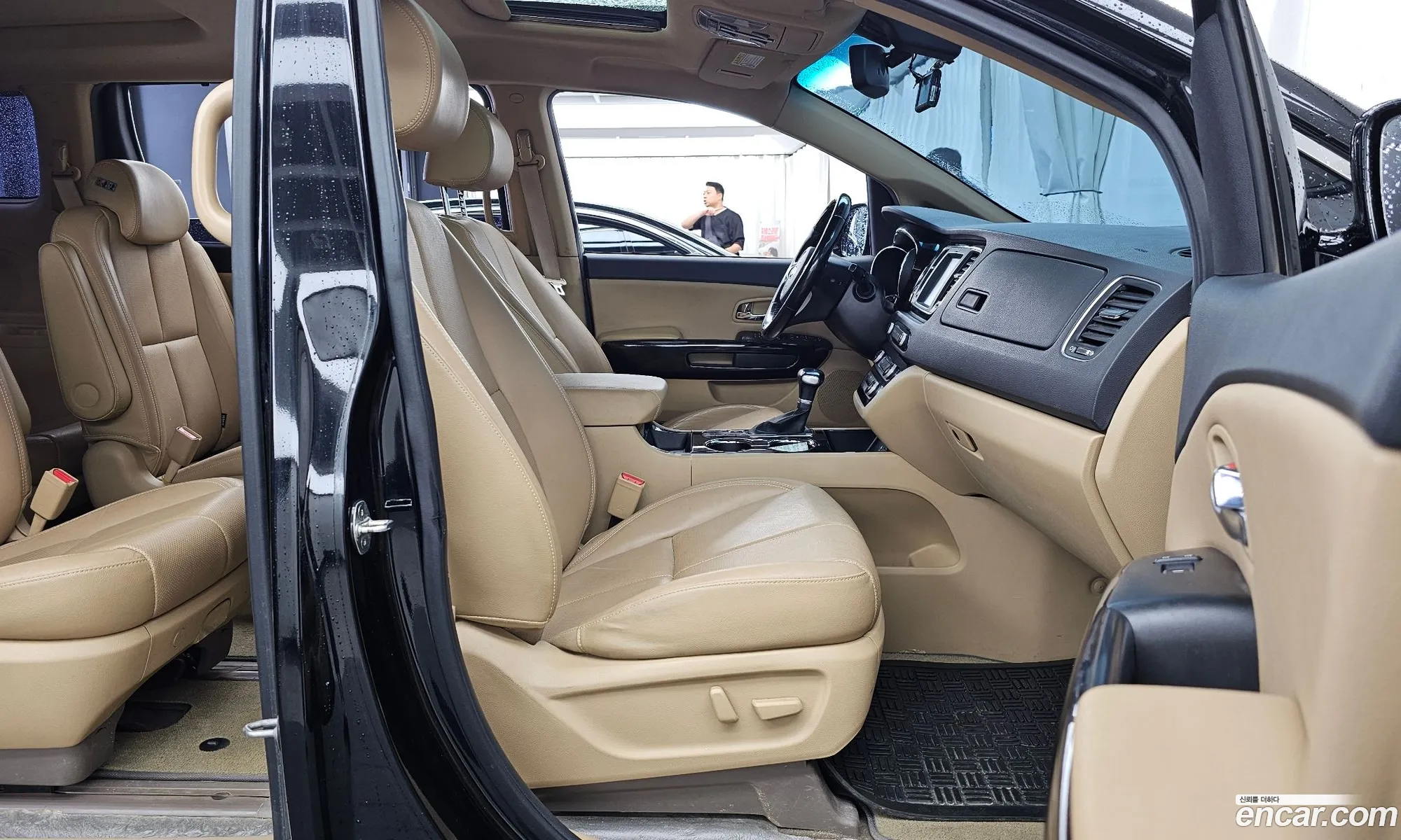 Kia Carnival 2019 KNAME81ABKS552095 — 25