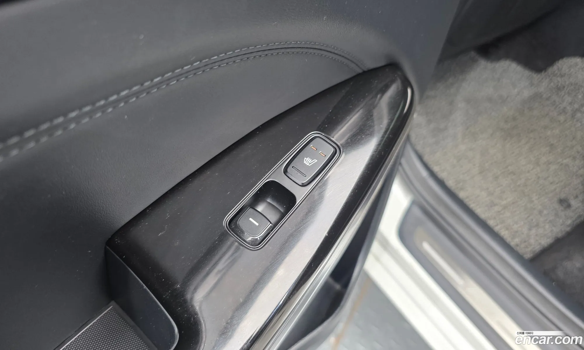 Kia K7 2017 KNALC411BHA077871 — 11