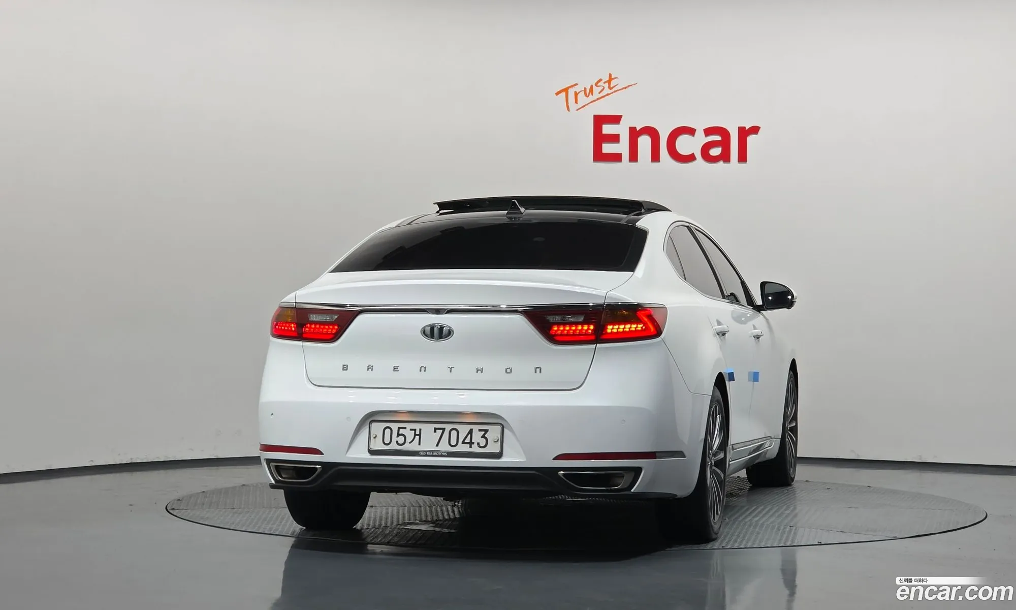 Kia K7 2017 KNALC411BHA077871 — 17
