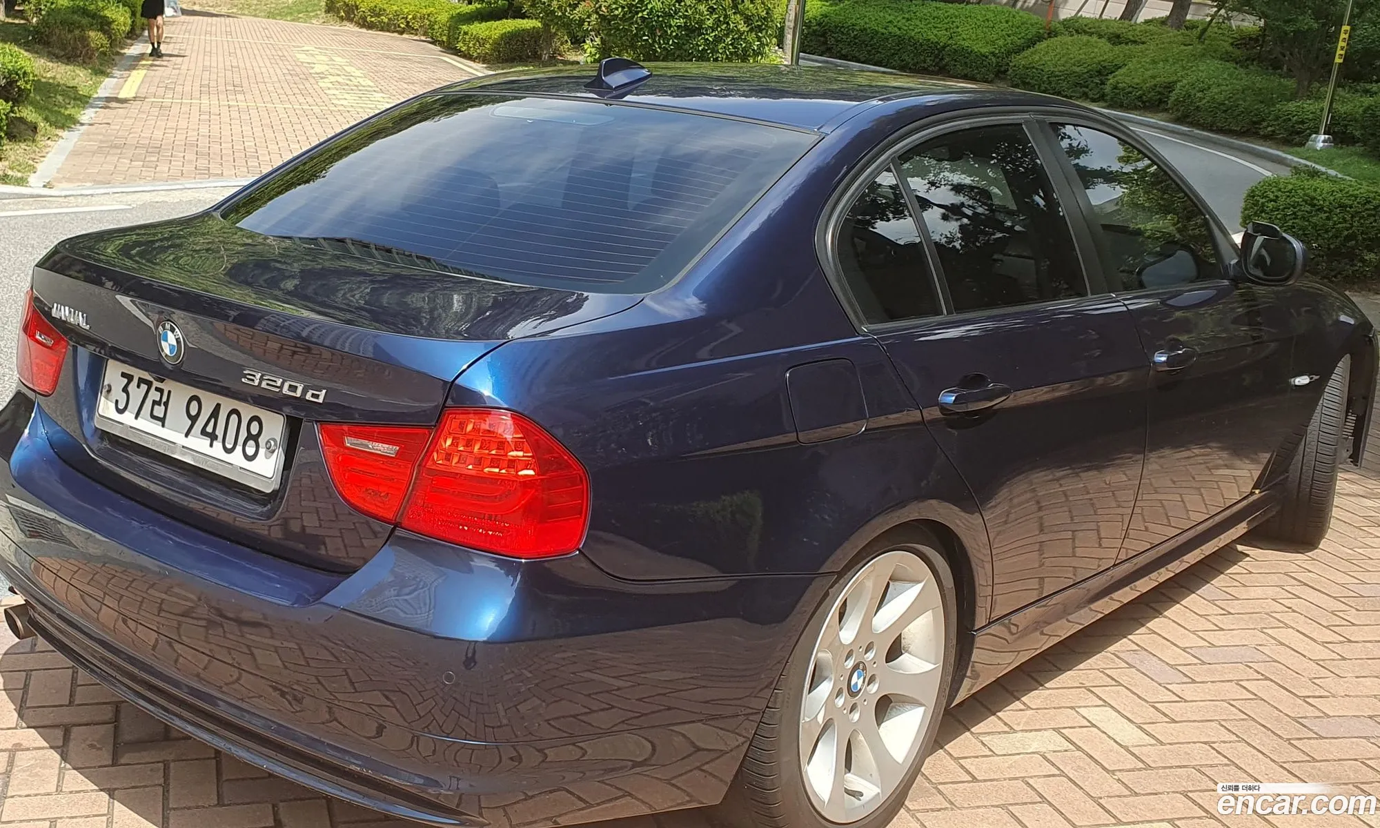 BMW 3 Series 2011 — 10