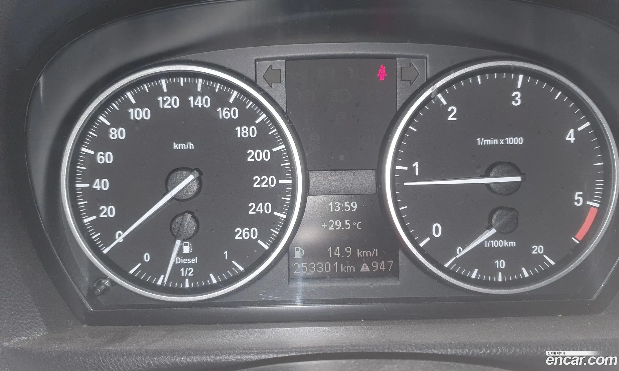 BMW 3 Series 2011 — 7