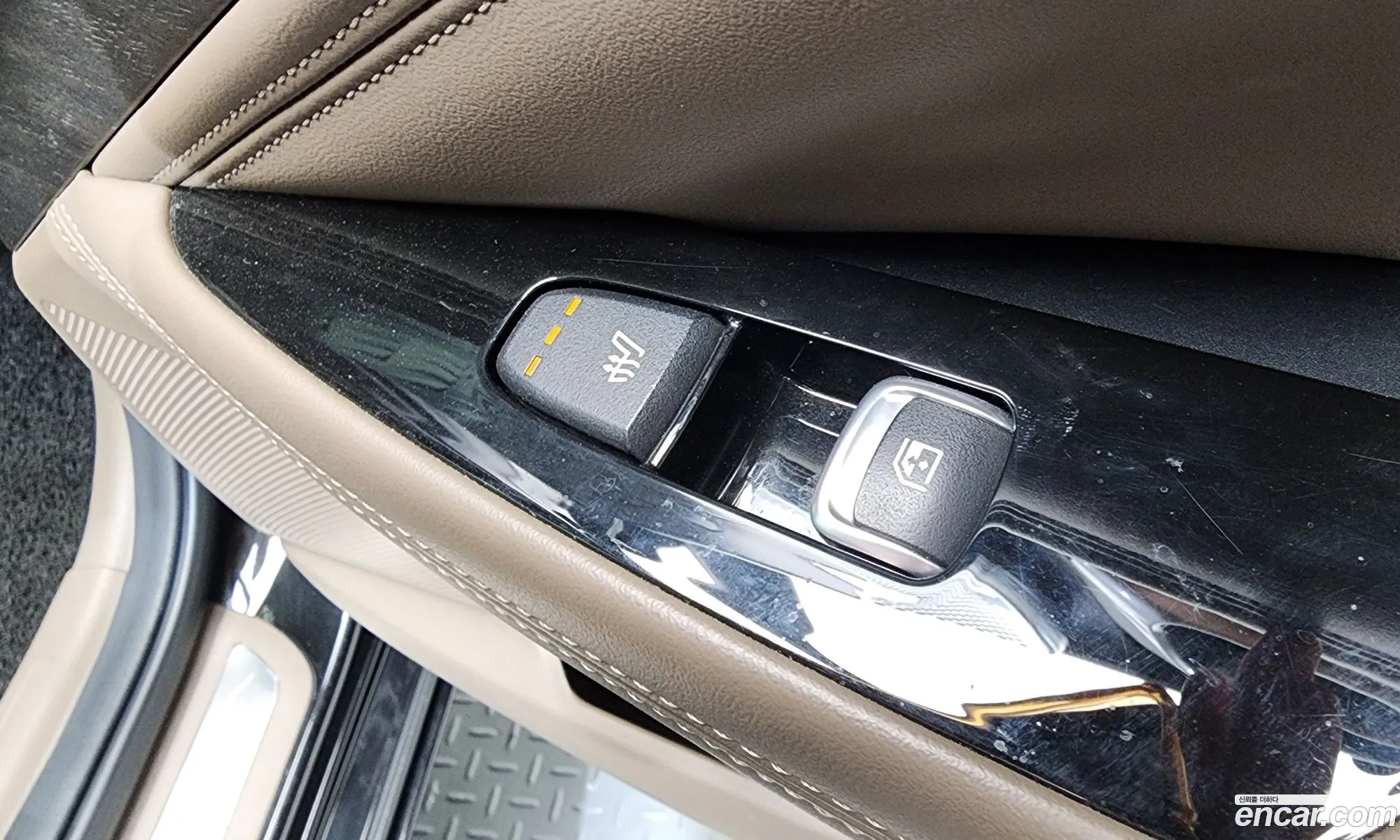 Kia K8 Hybrid 2022 — 28