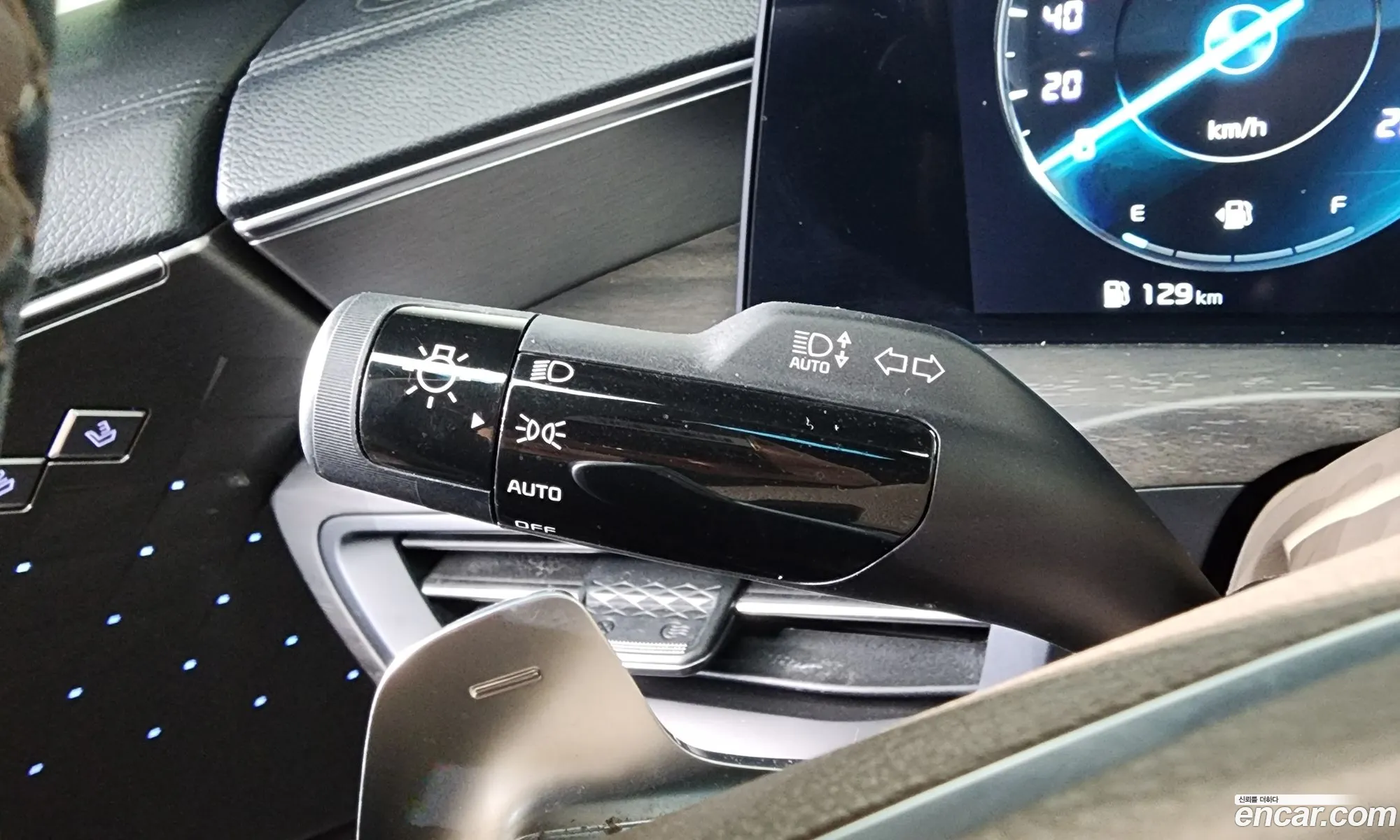 Kia K8 Hybrid 2022 — 17