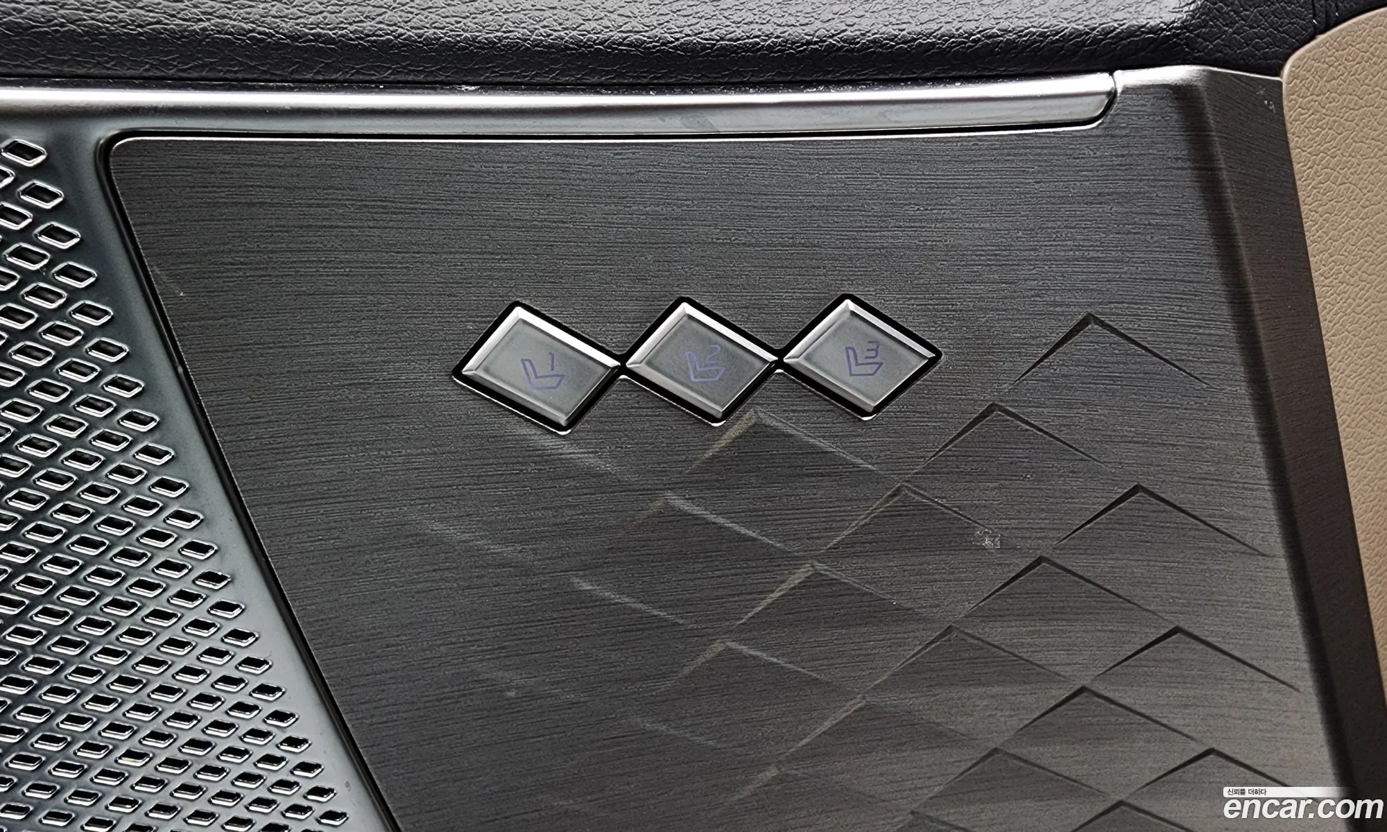 Kia K8 Hybrid 2022 — 10