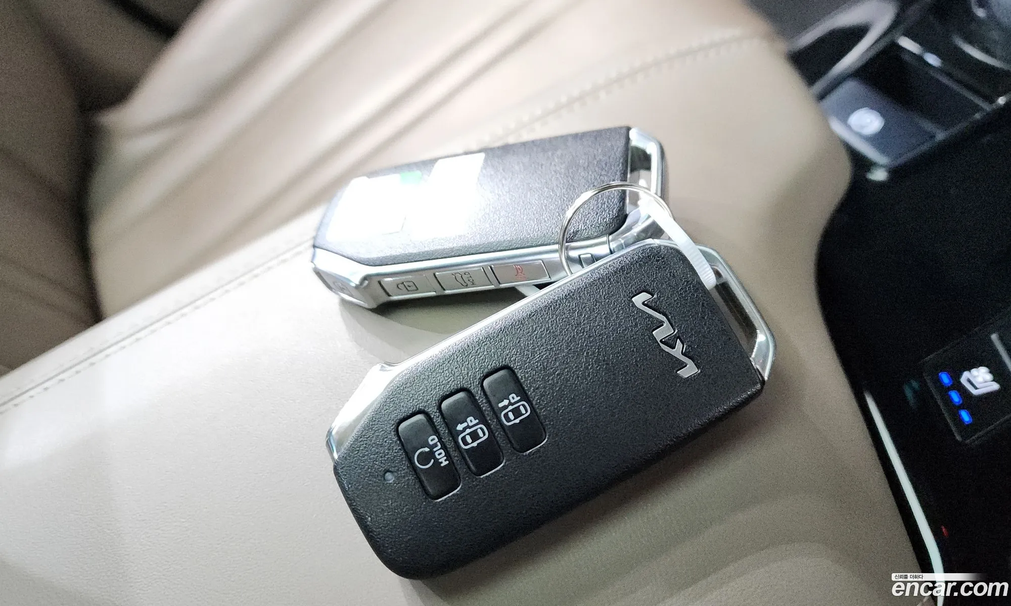 Kia K8 Hybrid 2022 — 11