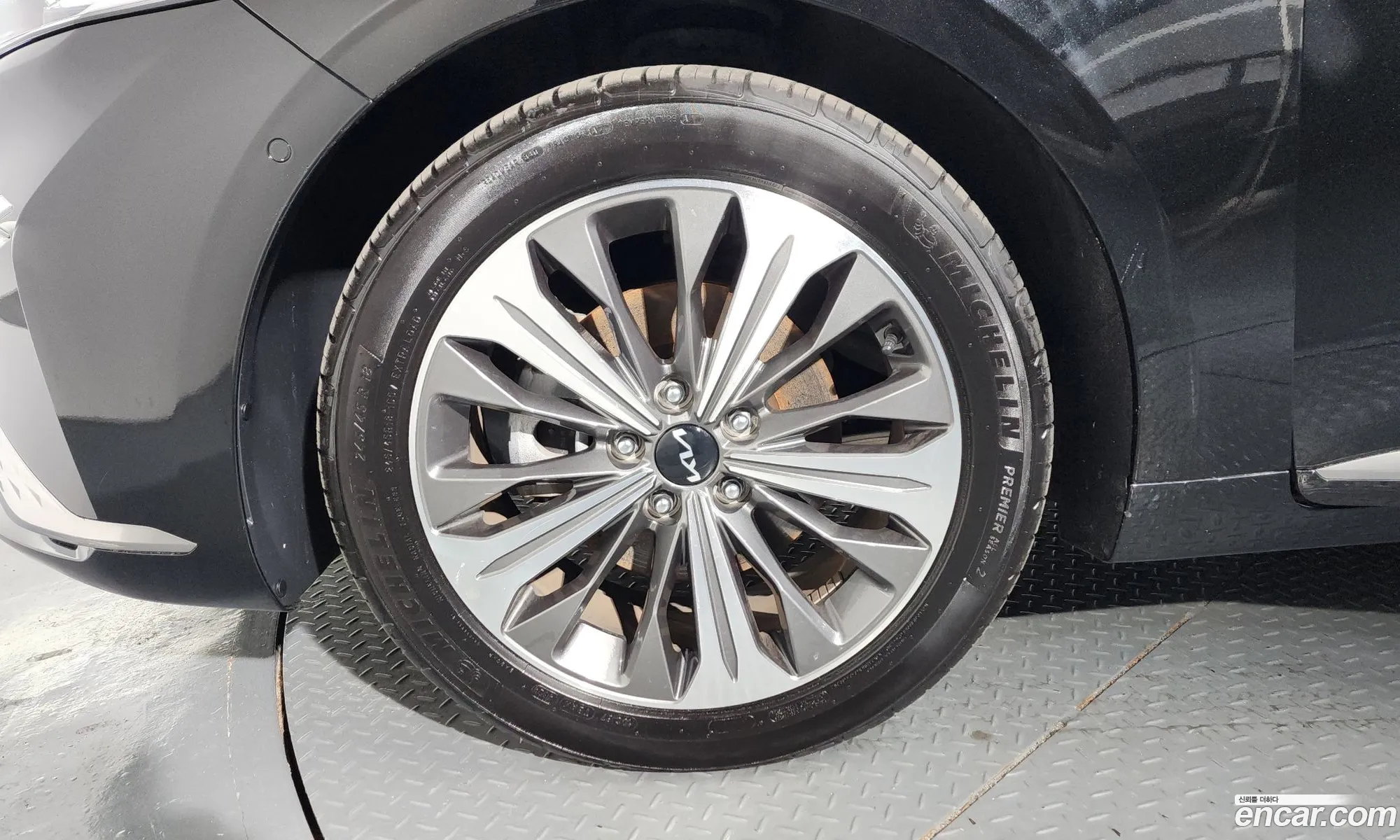 Kia K8 Hybrid 2022 — 2