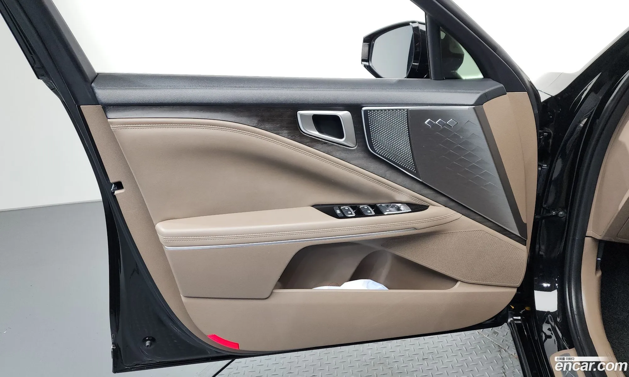 Kia K8 Hybrid 2022 — 22