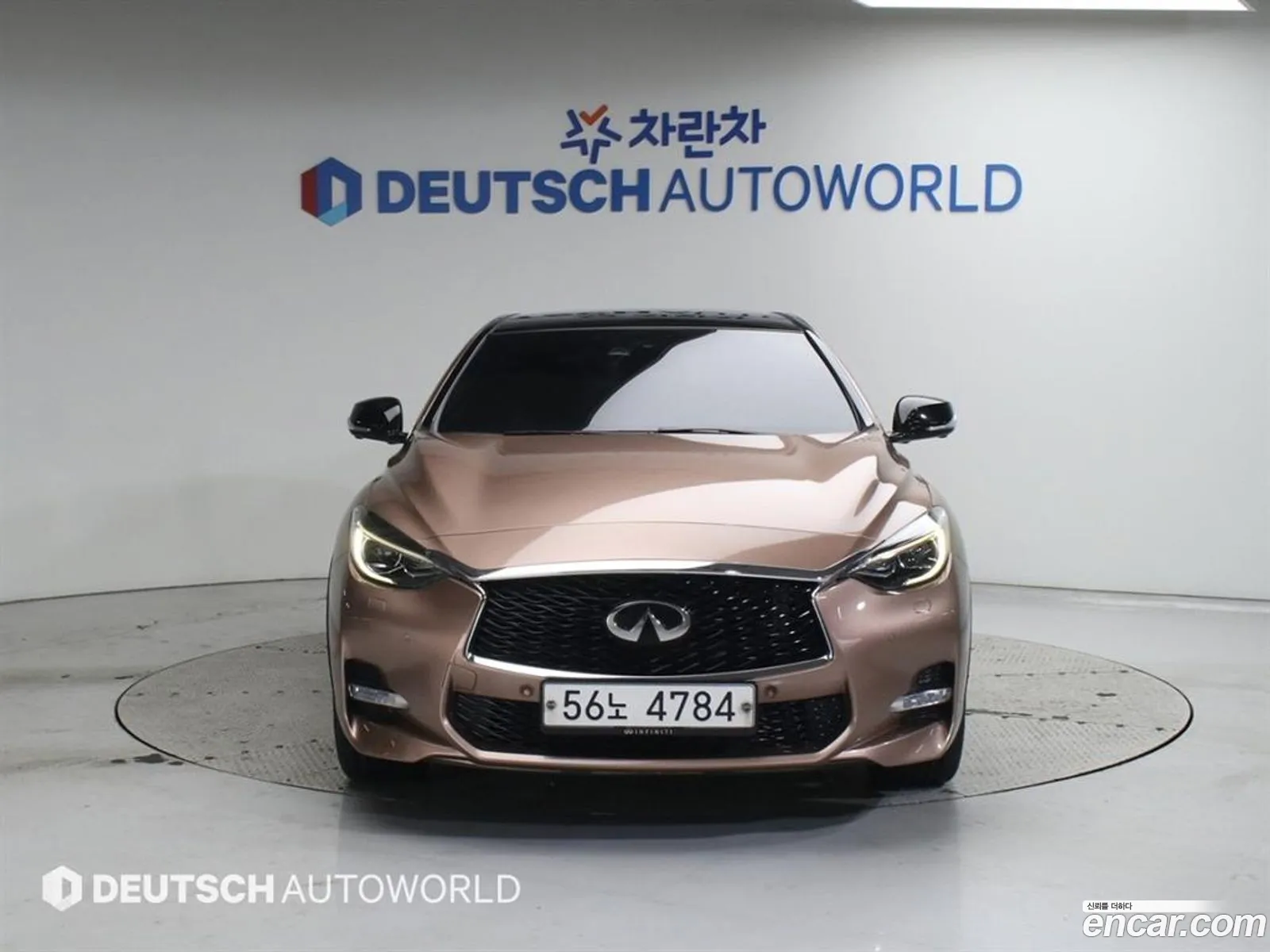 Infiniti Q30