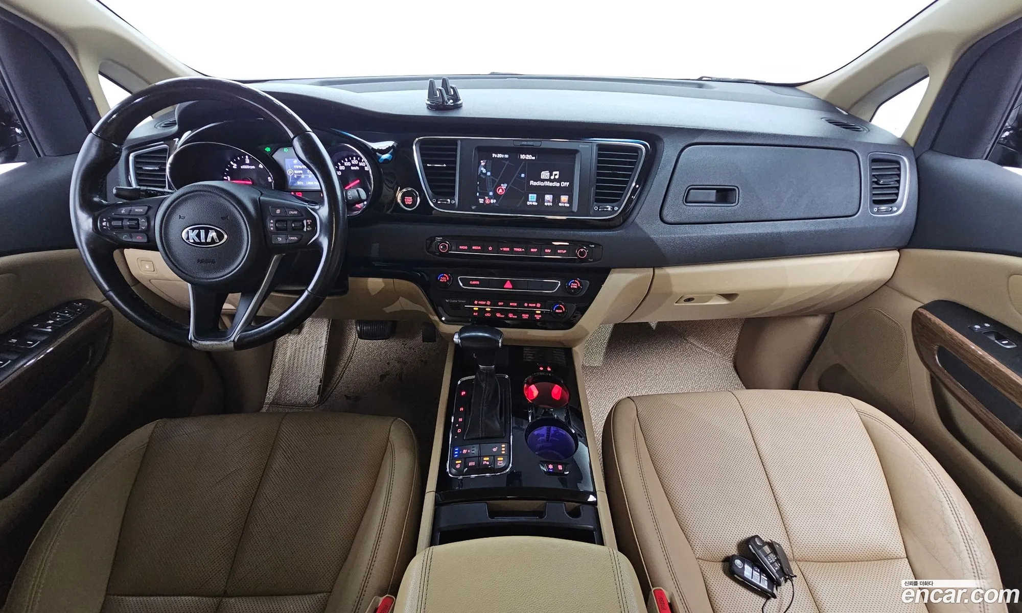 Kia Carnival 2018 KNAMB81ABJS432877 — 30