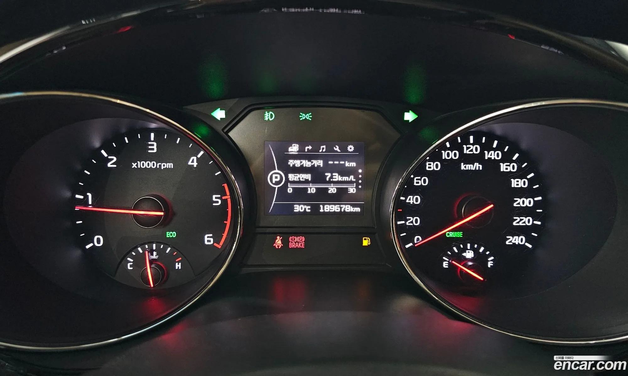Kia Carnival 2018 KNAMB81ABJS432877 — 7