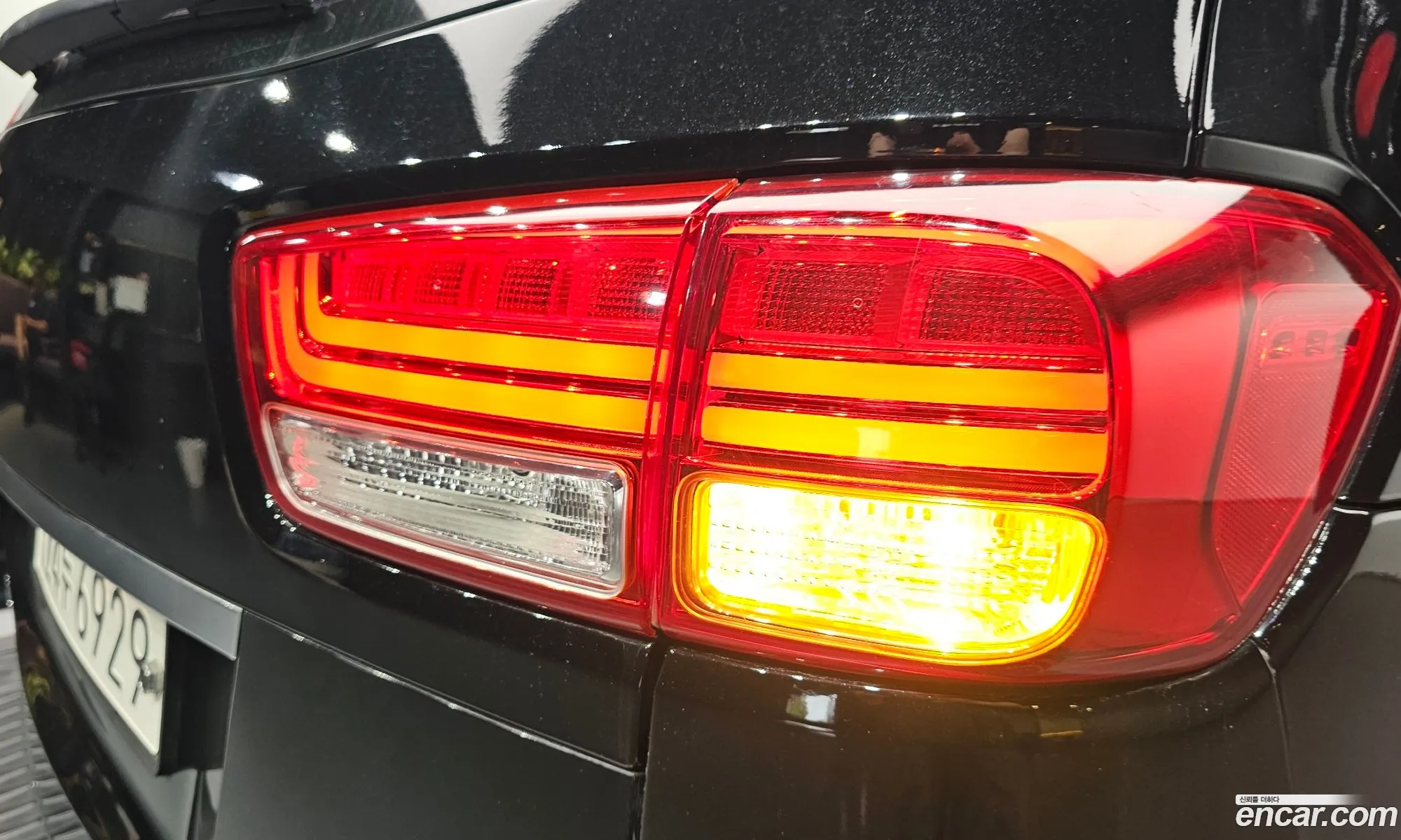 Kia Carnival 2018 KNAMB81ABJS432877 — 14