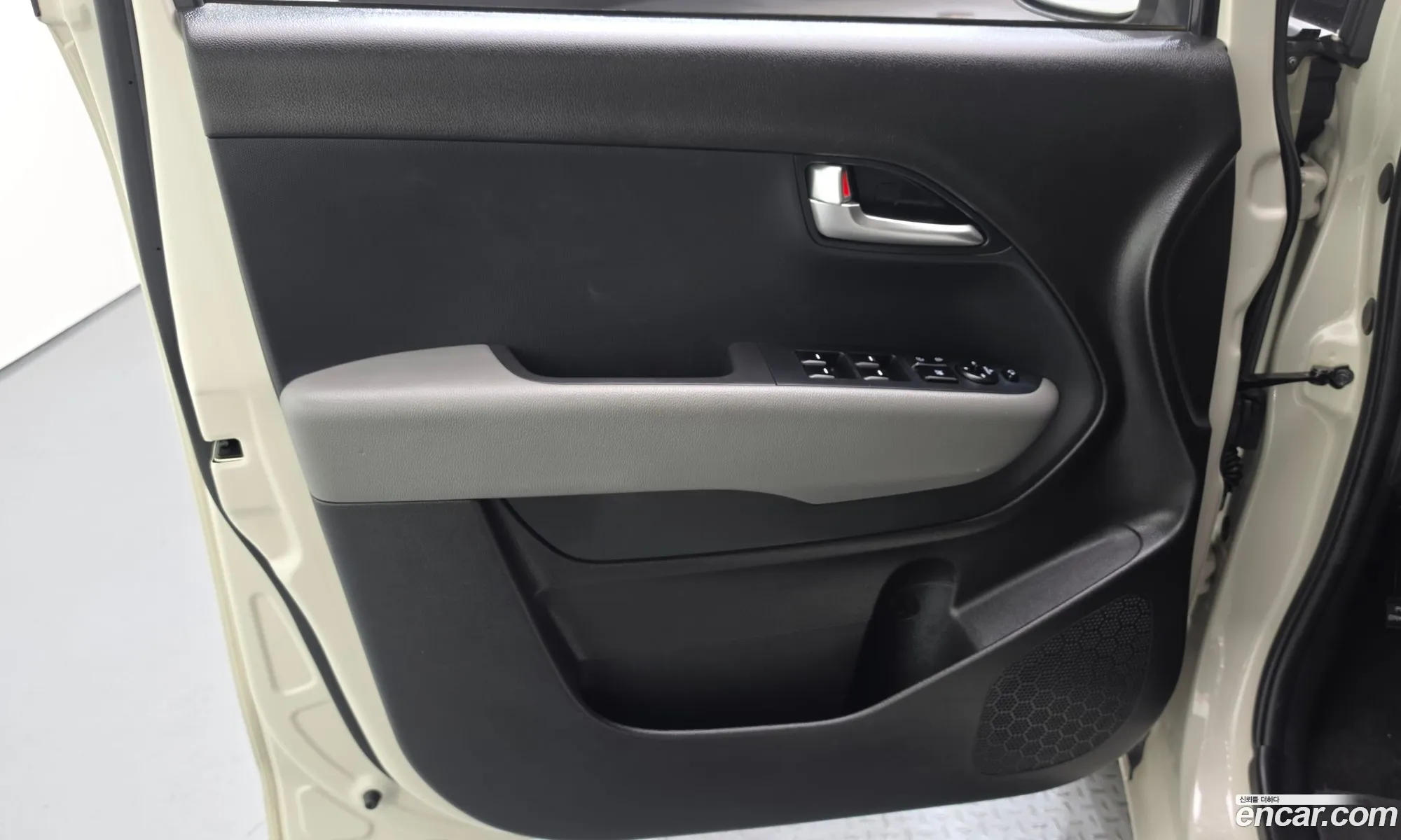 Kia Ray 2022 KNACJ811BNT306581 — 30